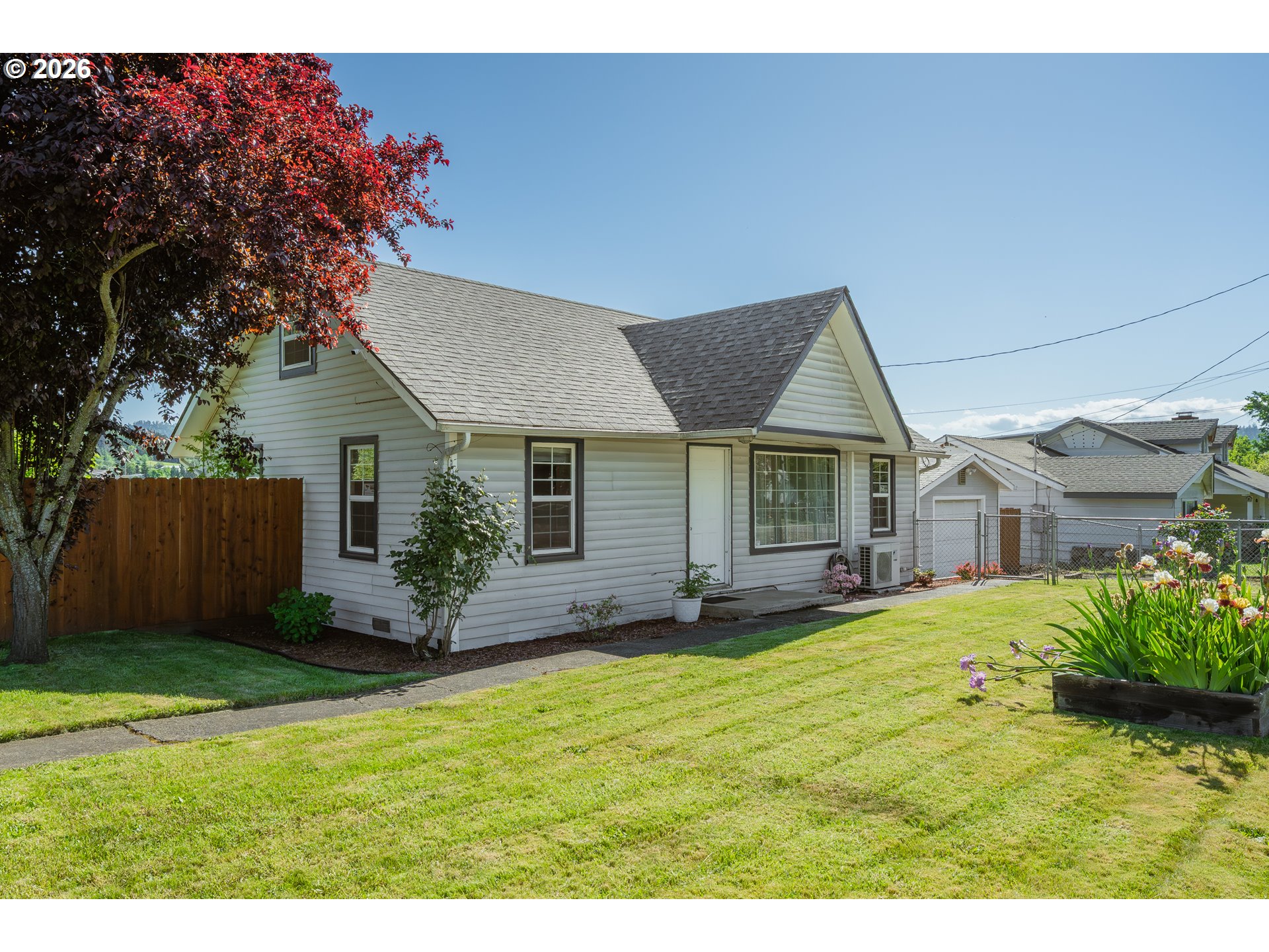 2205 LANDERS AVE Property Photo 1