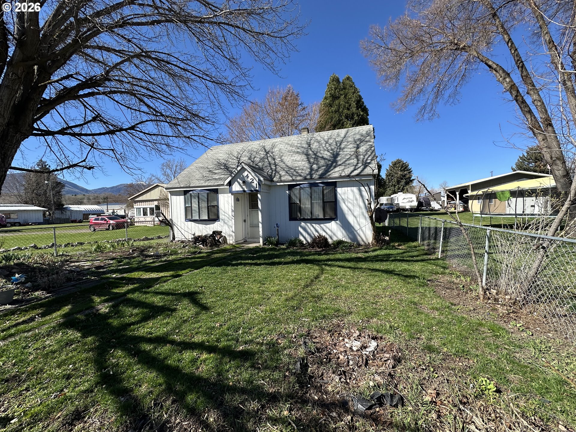 421 Cottonwood Property Photo 1