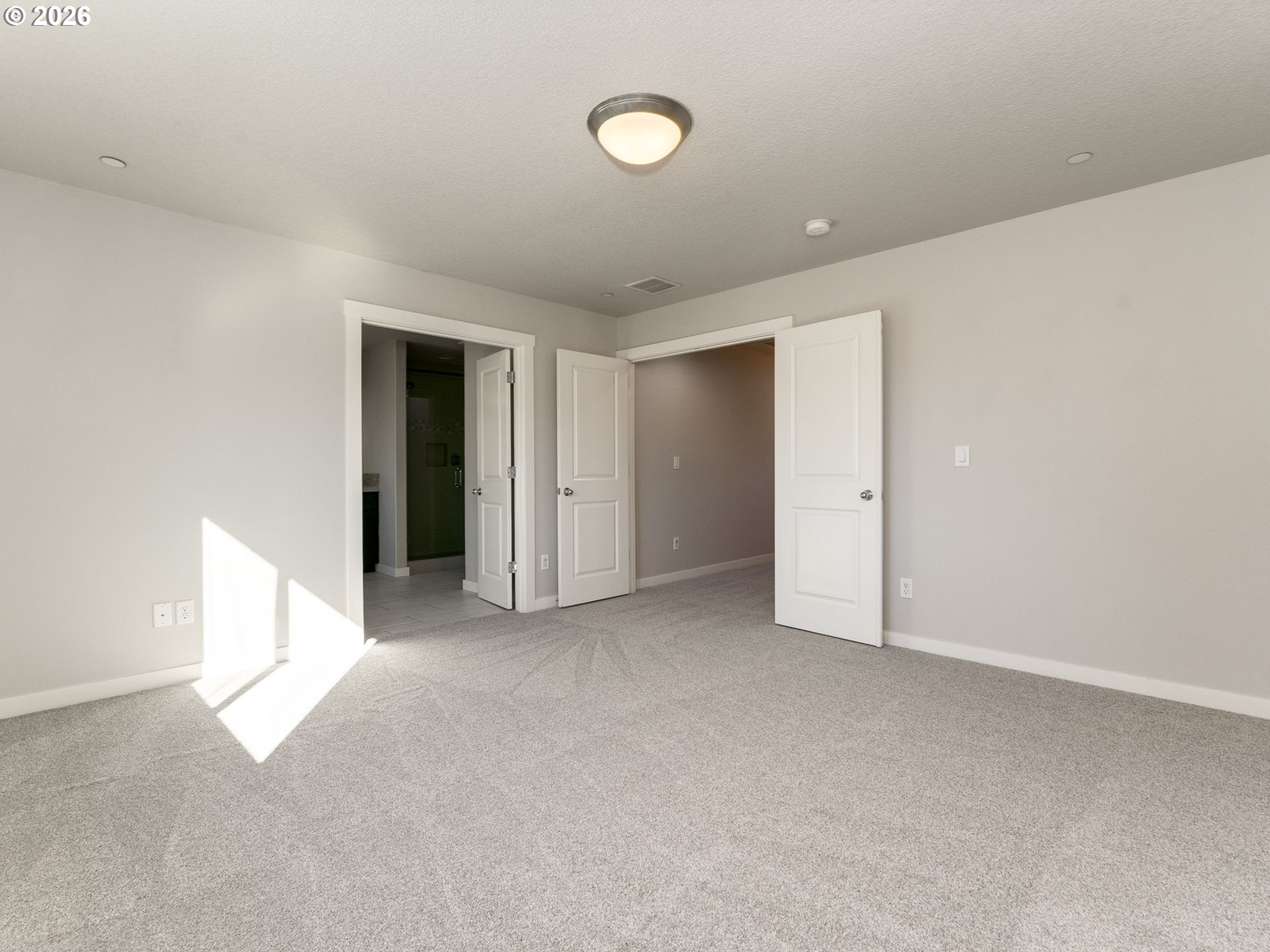 3921 Ne Tacoma Ct Property Photo 21