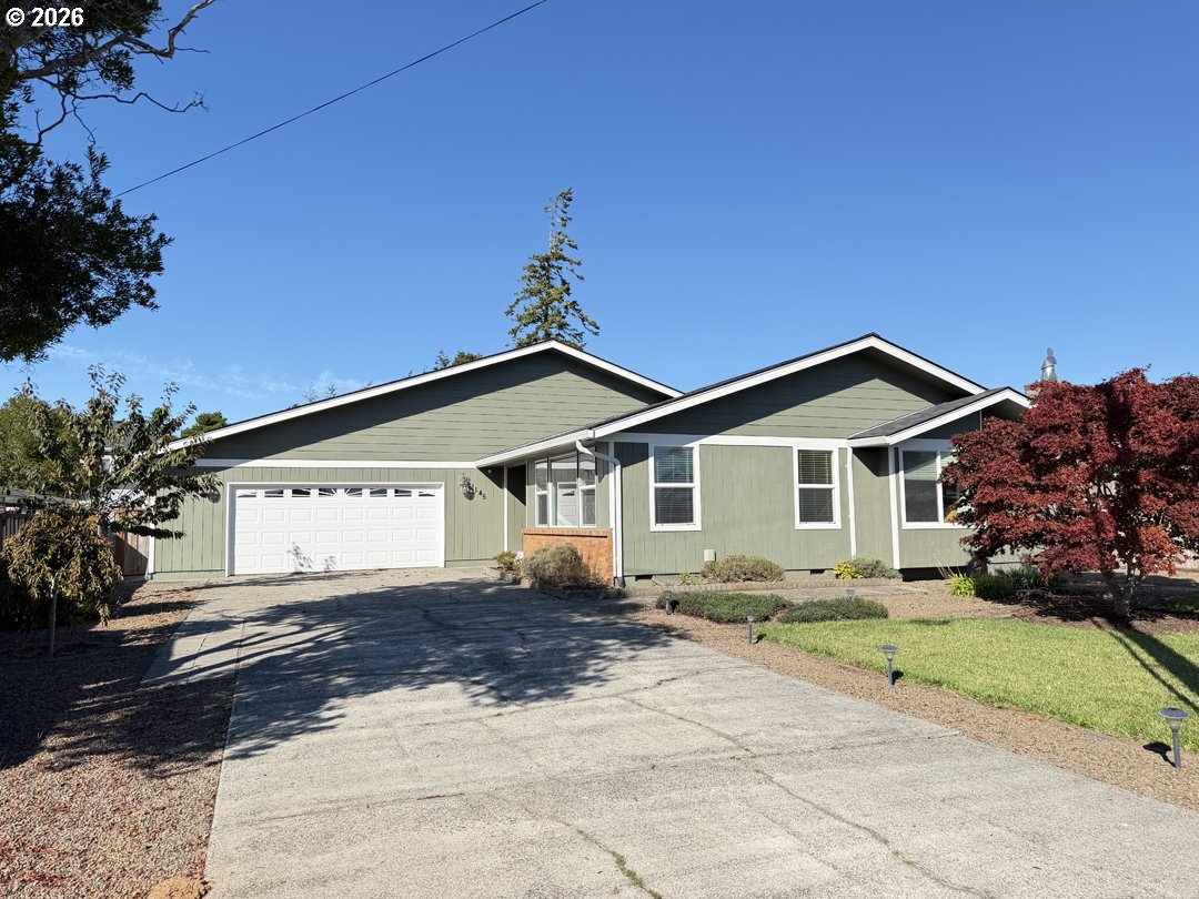 1145 8TH ST Property Photo 1