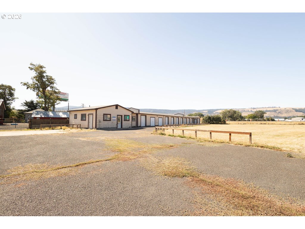 1506 26th St Property Photo 3