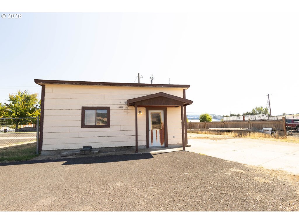 1506 26th St Property Photo 10