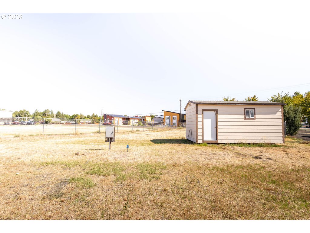 1506 26th St Property Photo 13