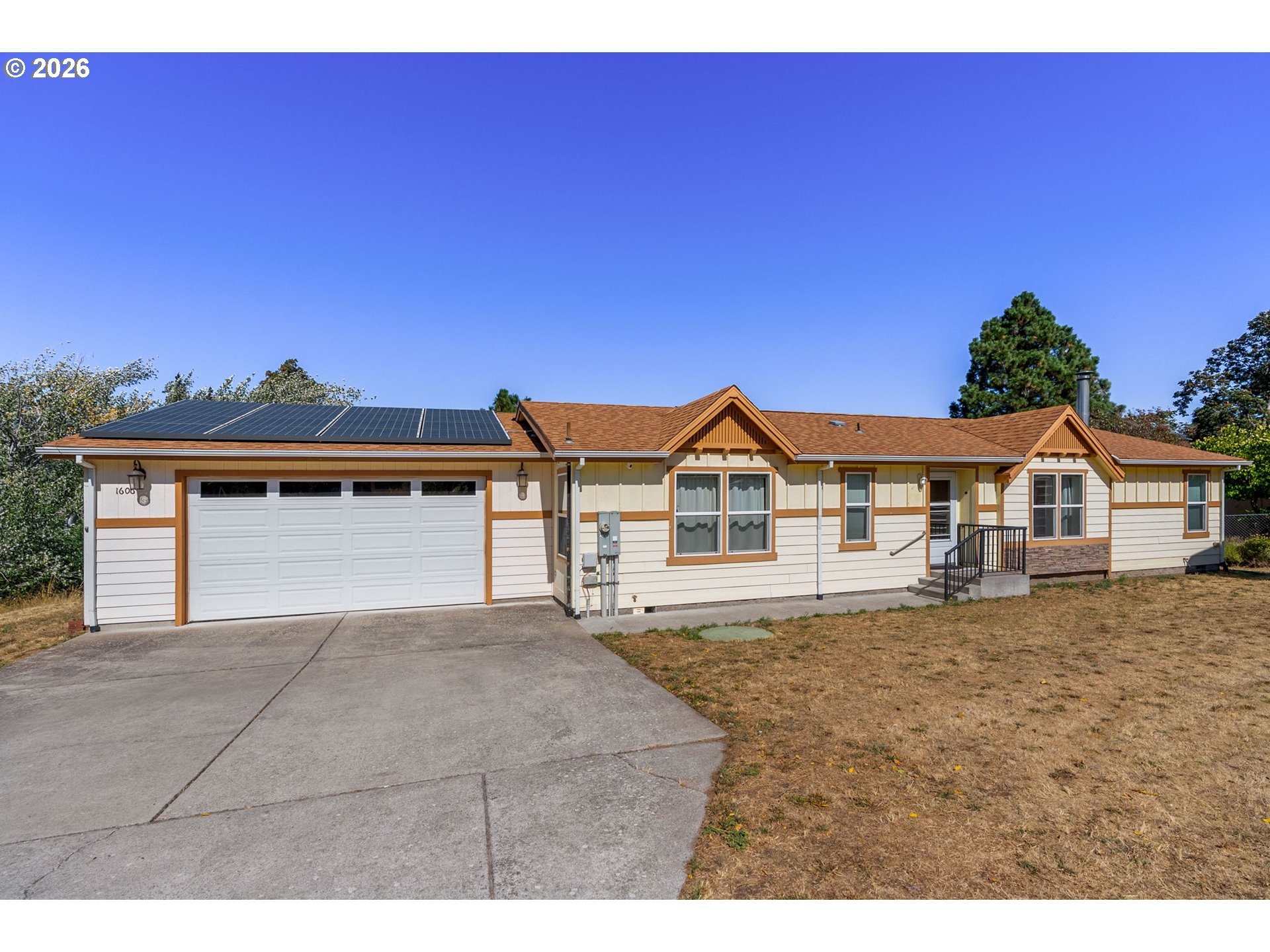 1606 Taylor Ave Property Photo 1