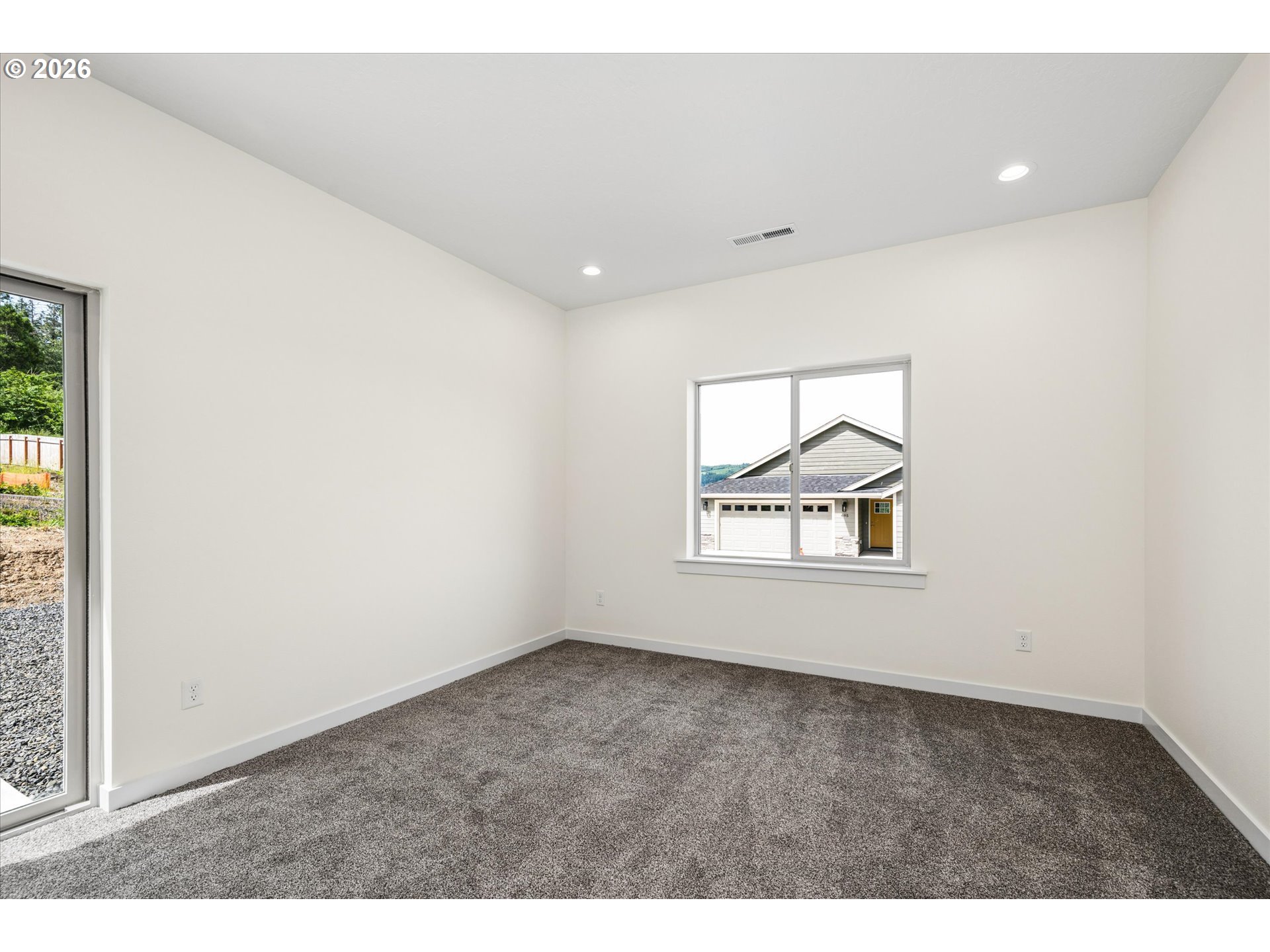 763 Boulder Loop Property Photo 13