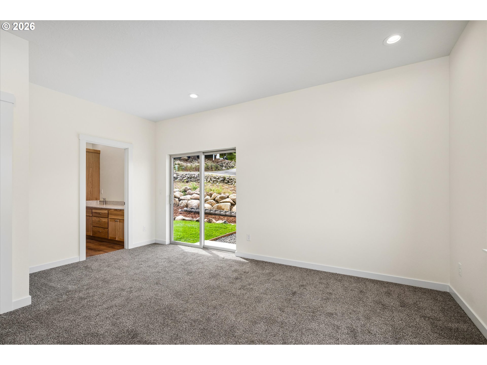 763 Boulder Loop Property Photo 14