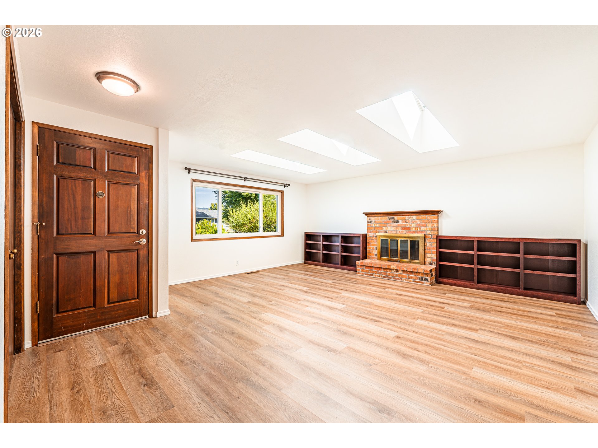6323 B St Property Photo 4