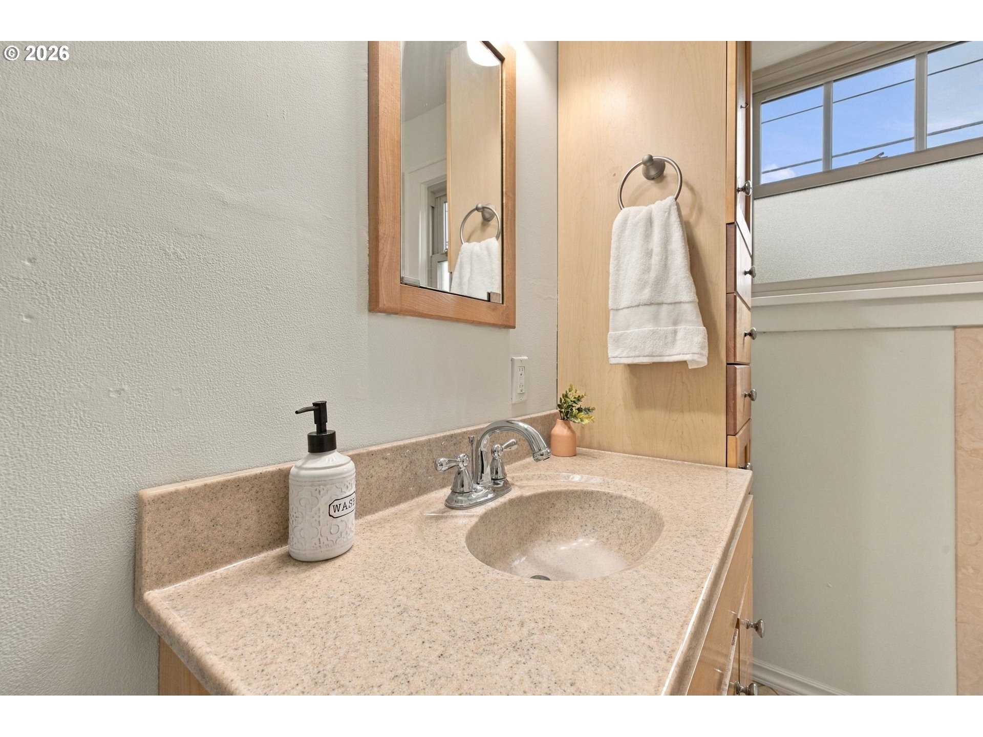352 W M St Property Photo 26