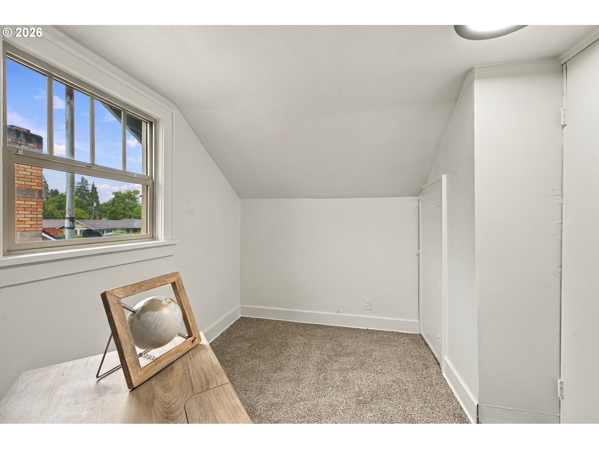 352 W M St Property Photo 33