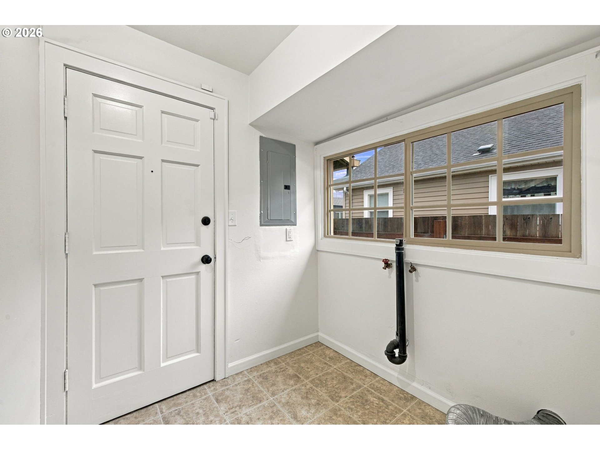 352 W M St Property Photo 38