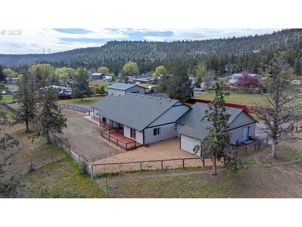 4260 Nw O Neil Hwy Property Photo 44