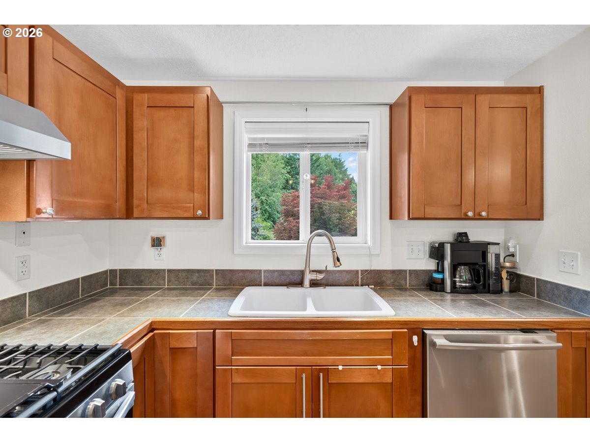 1218 Heather Ln Property Photo 12