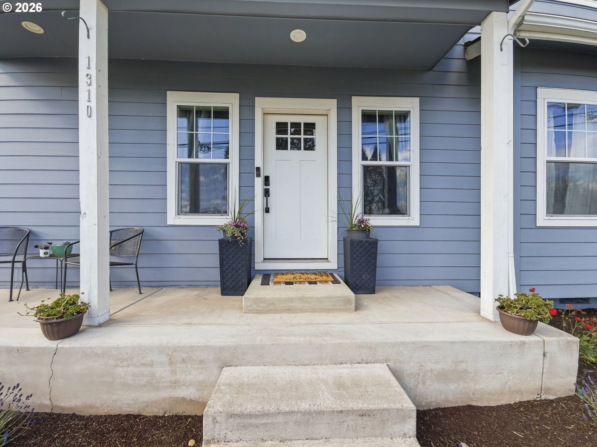 1310 Elm St Property Photo 5