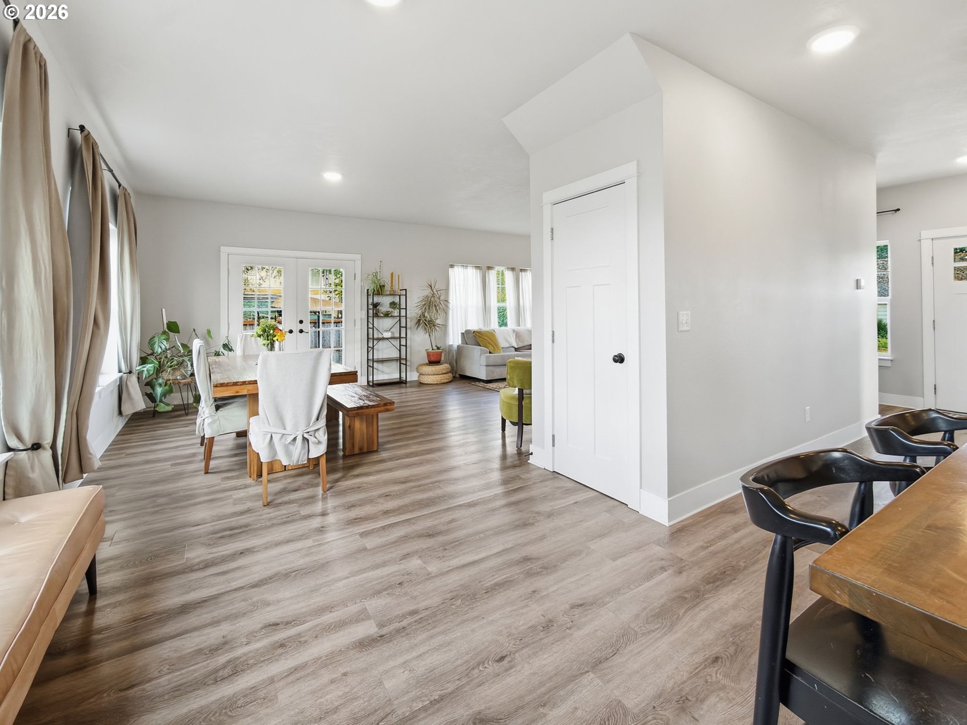 1310 Elm St Property Photo 13