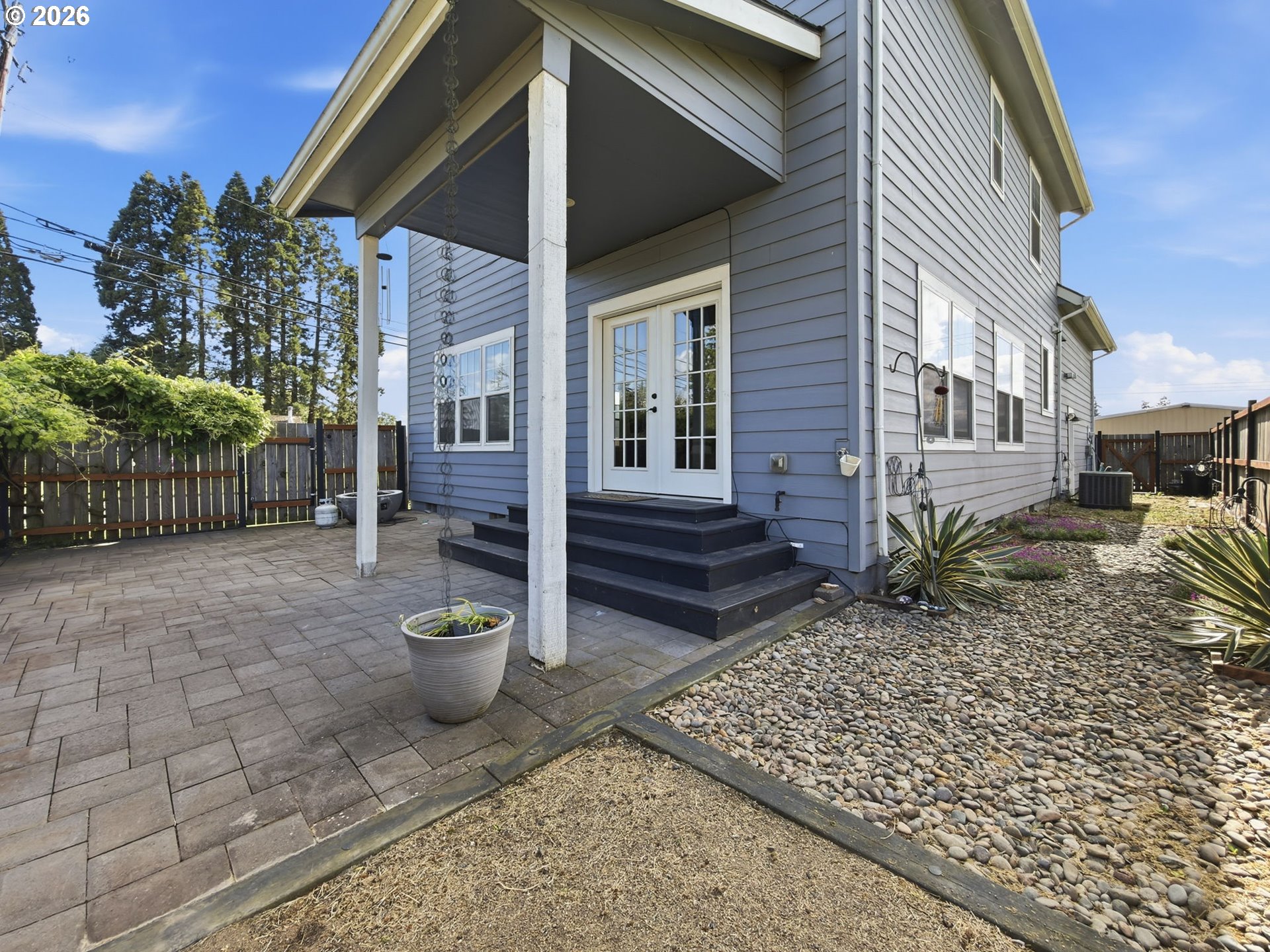 1310 Elm St Property Photo 38