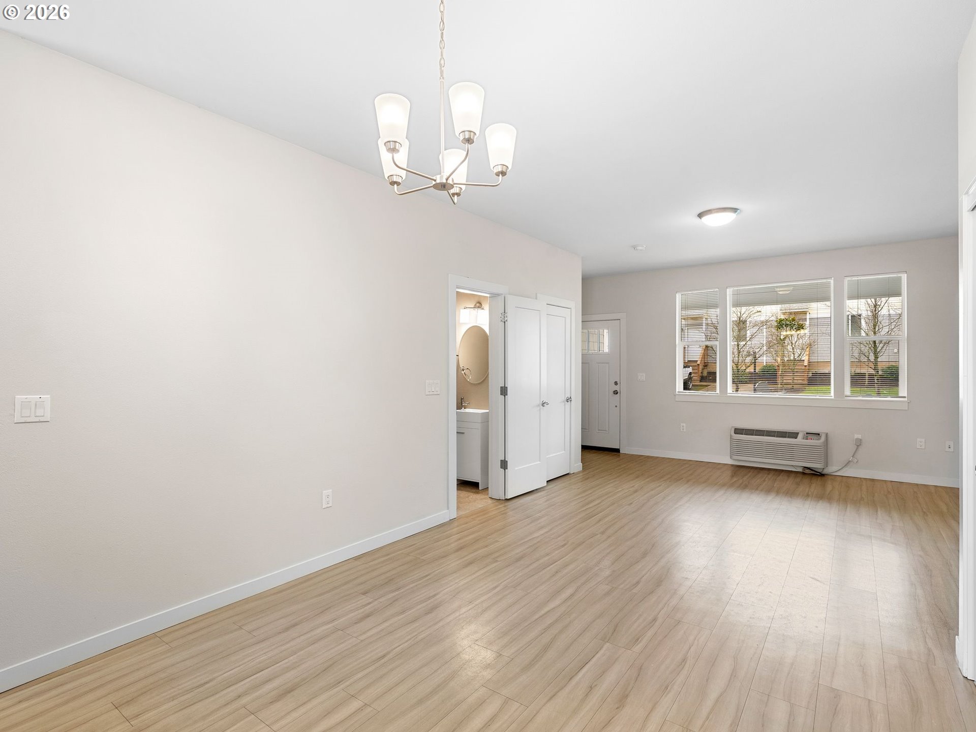 10843 E Burnside St Property Photo 17