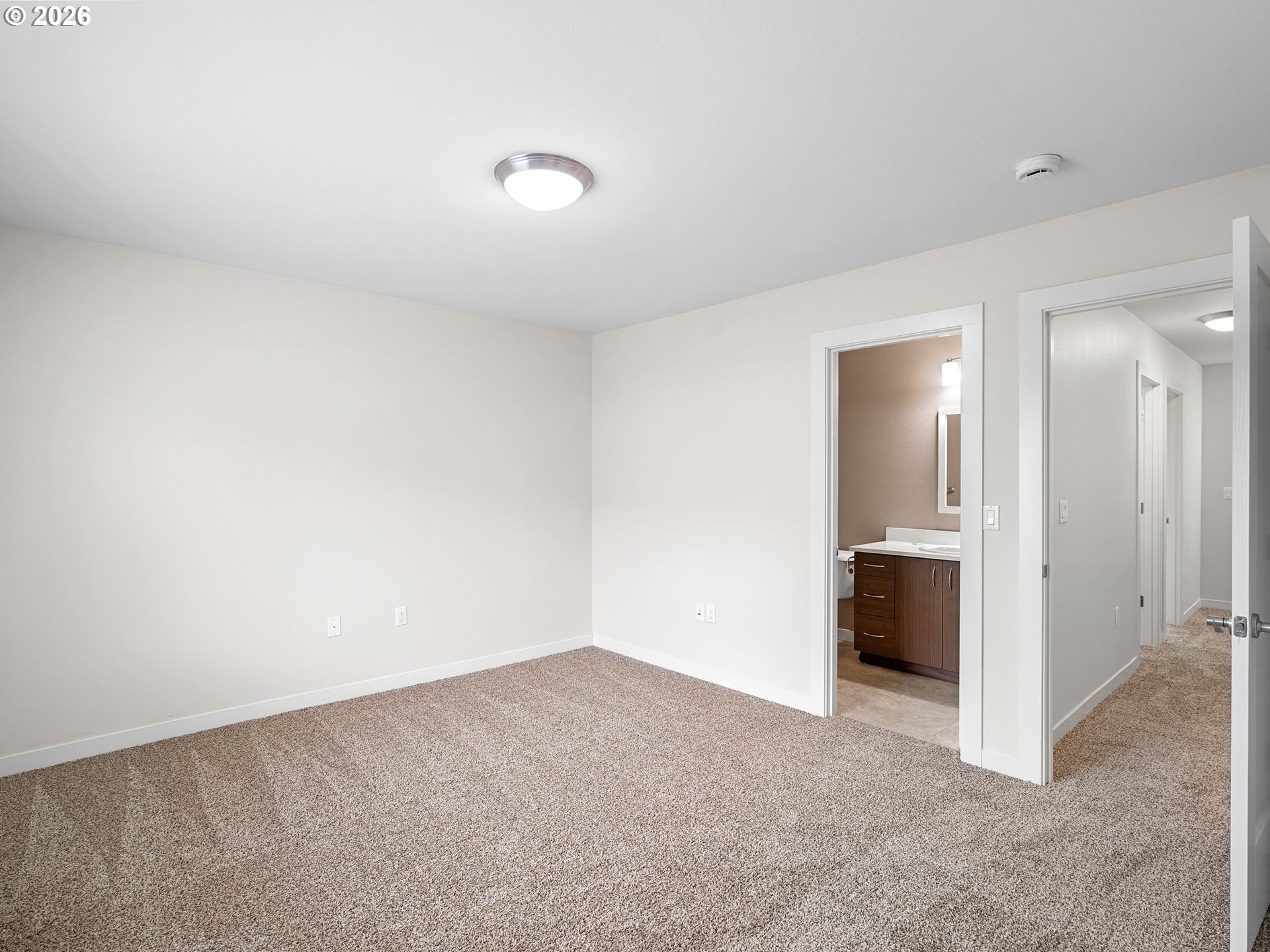 10843 E Burnside St Property Photo 20