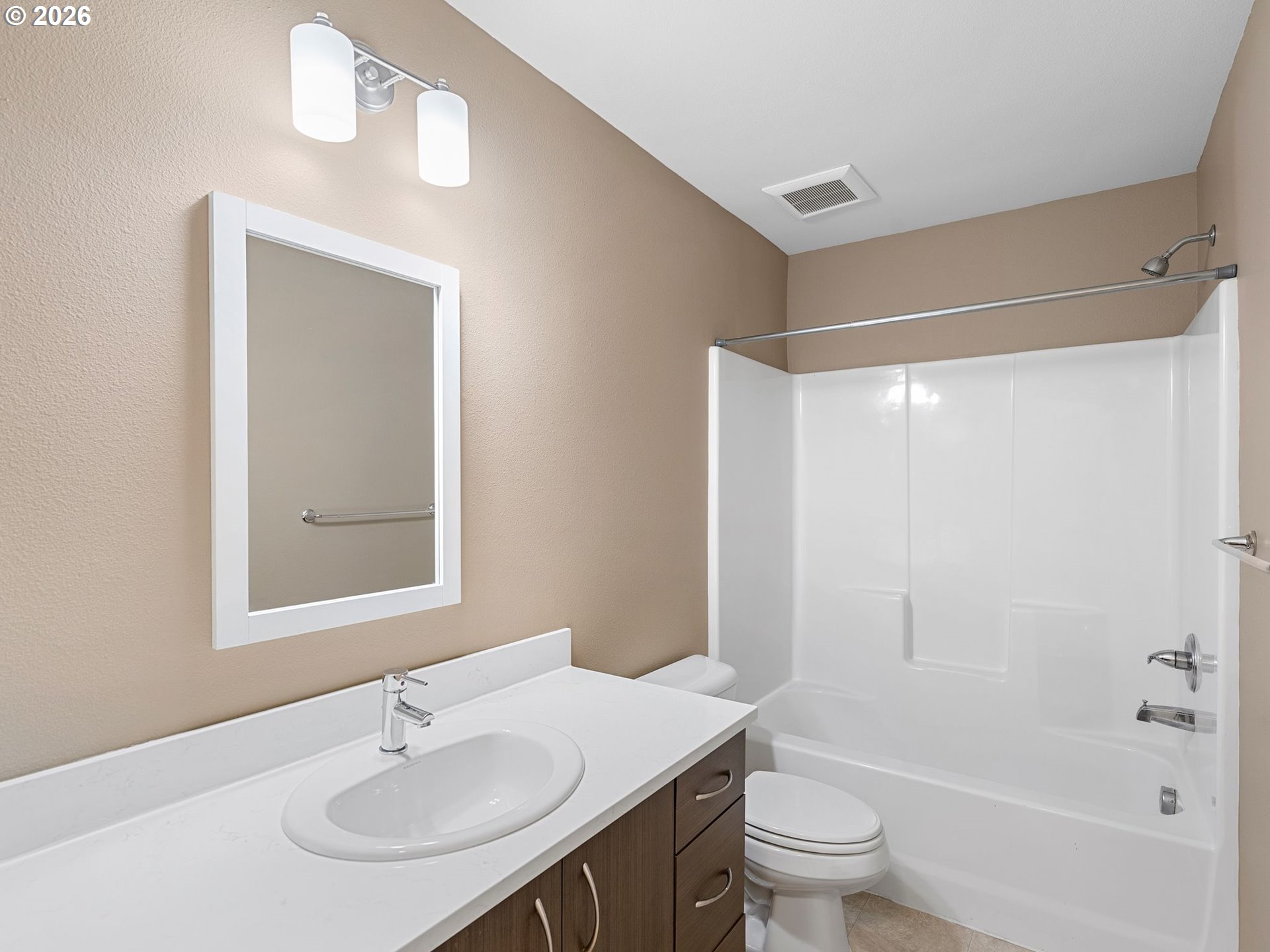 10843 E Burnside St Property Photo 23