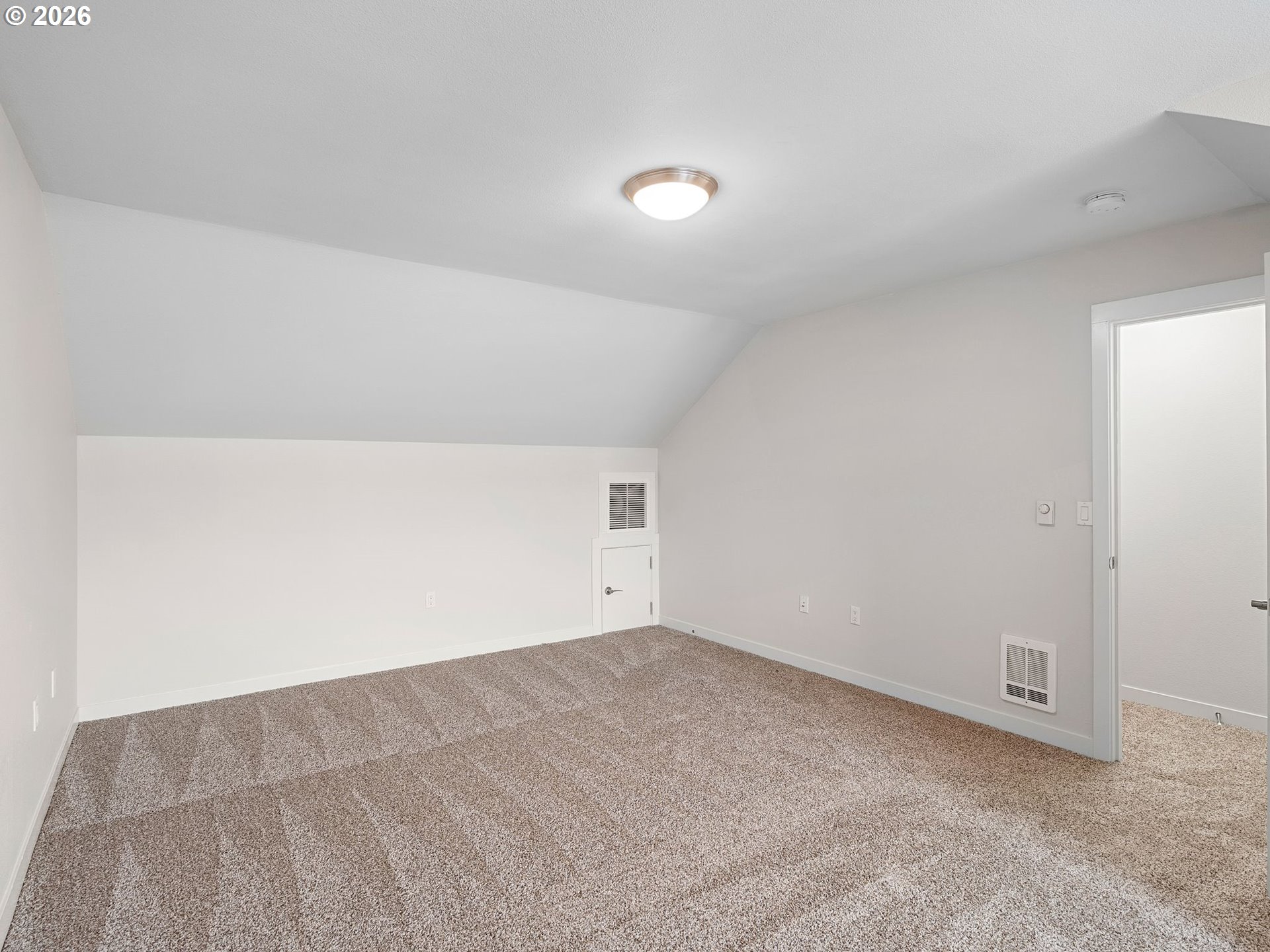 10843 E Burnside St Property Photo 30