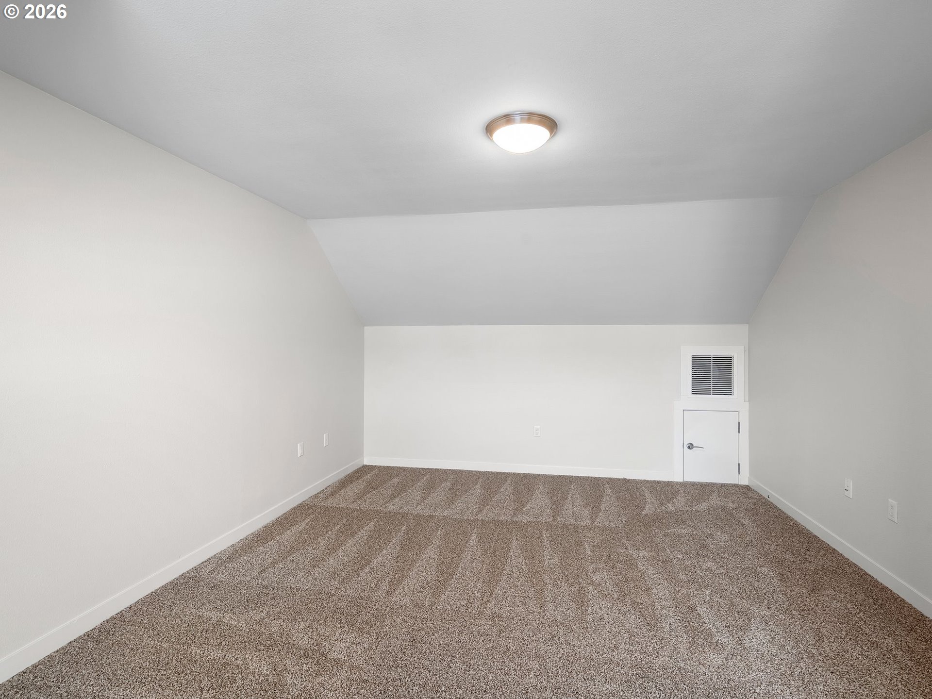 10843 E Burnside St Property Photo 31
