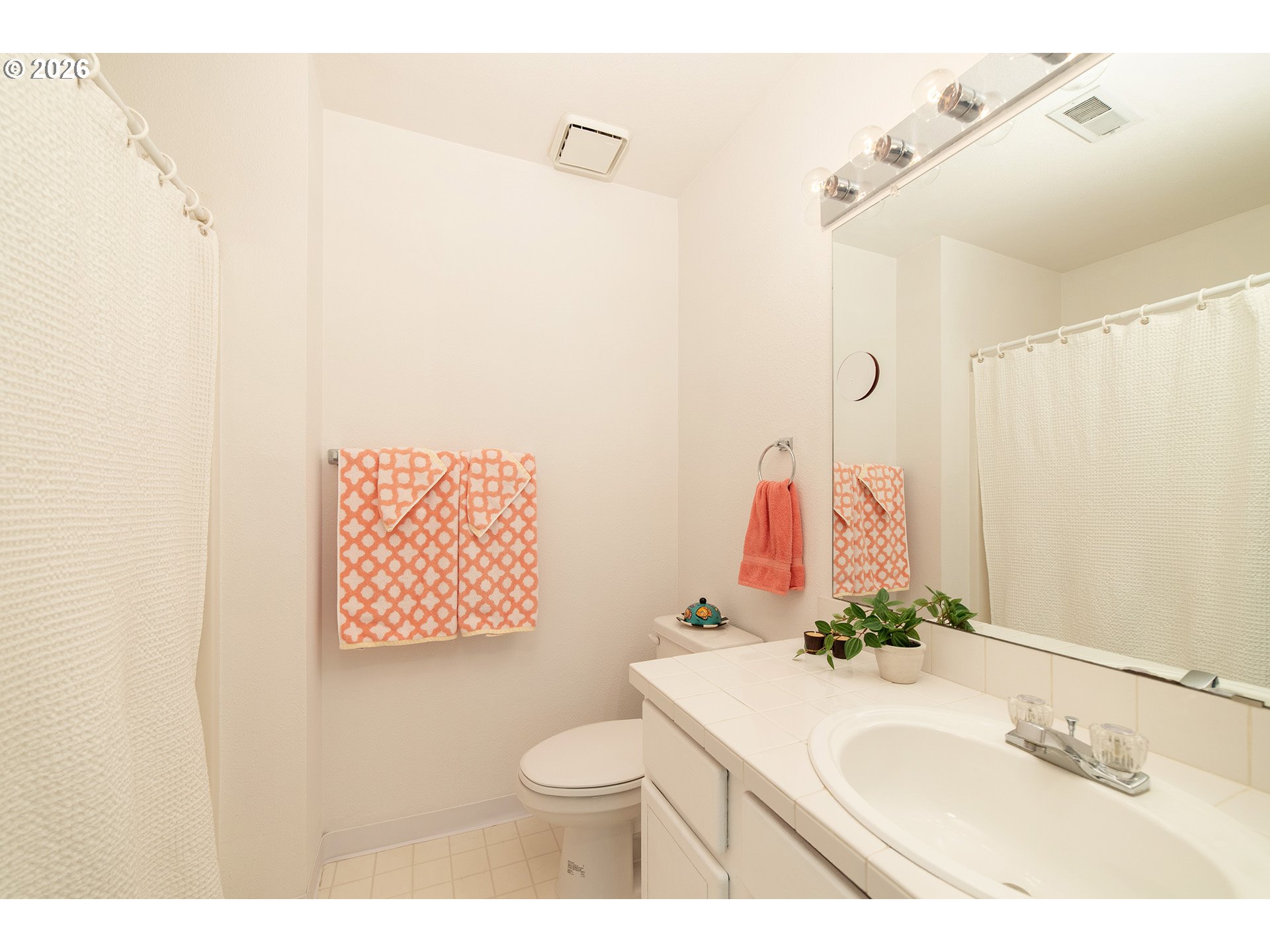 5028 Sw View Point Ter Property Photo 28