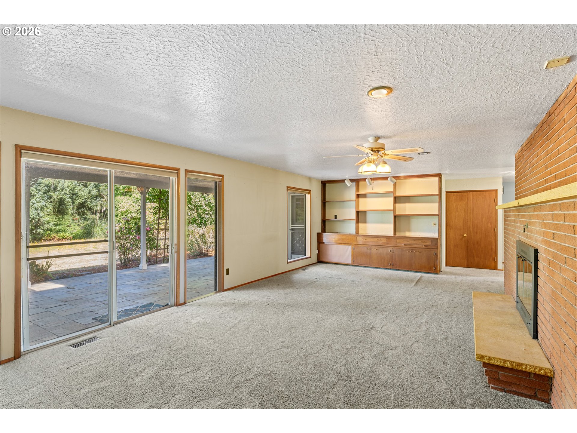 16127 Harley Ave Property Photo 6