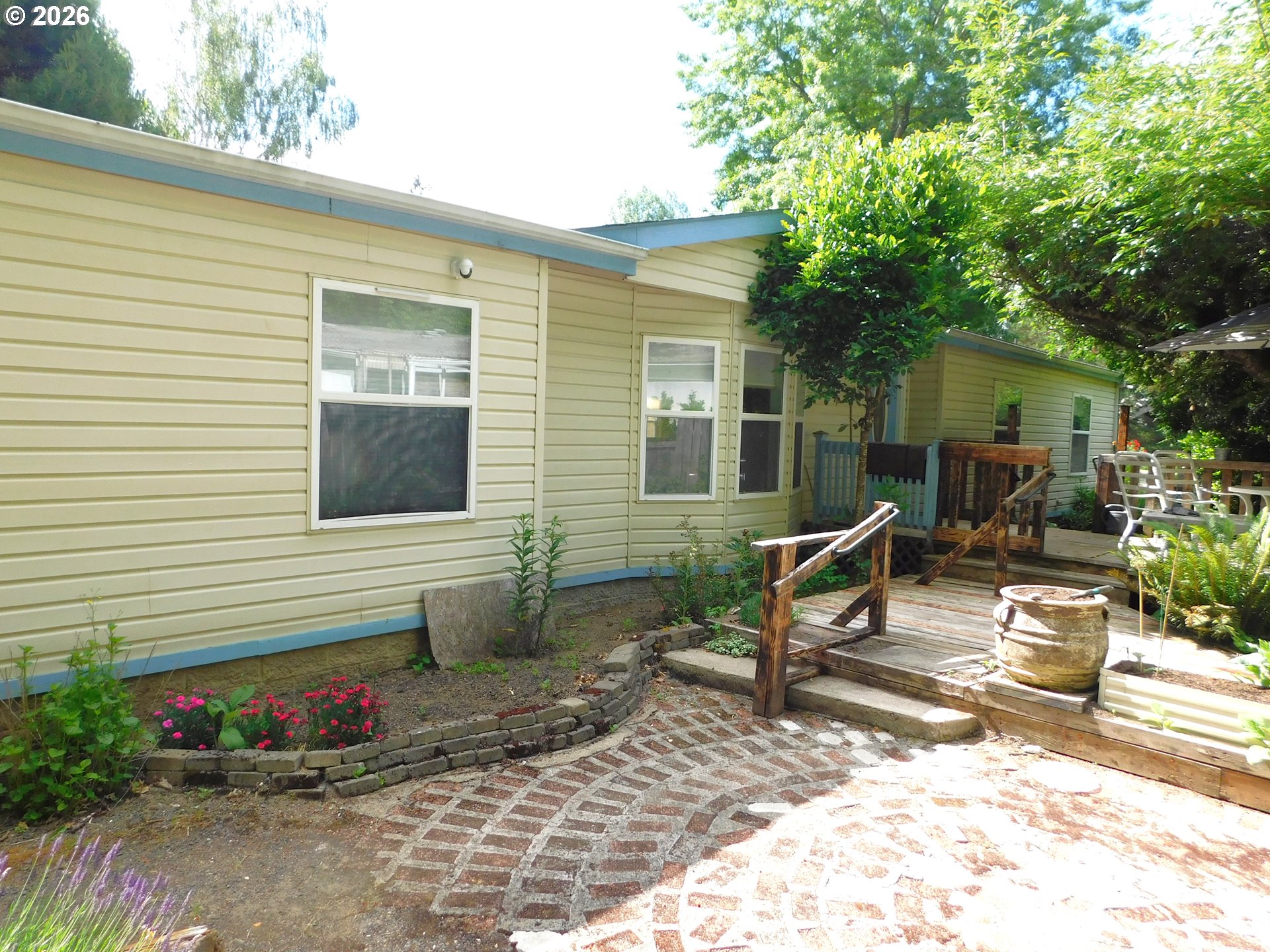 1105 Riverside Dr 32 Property Photo 1
