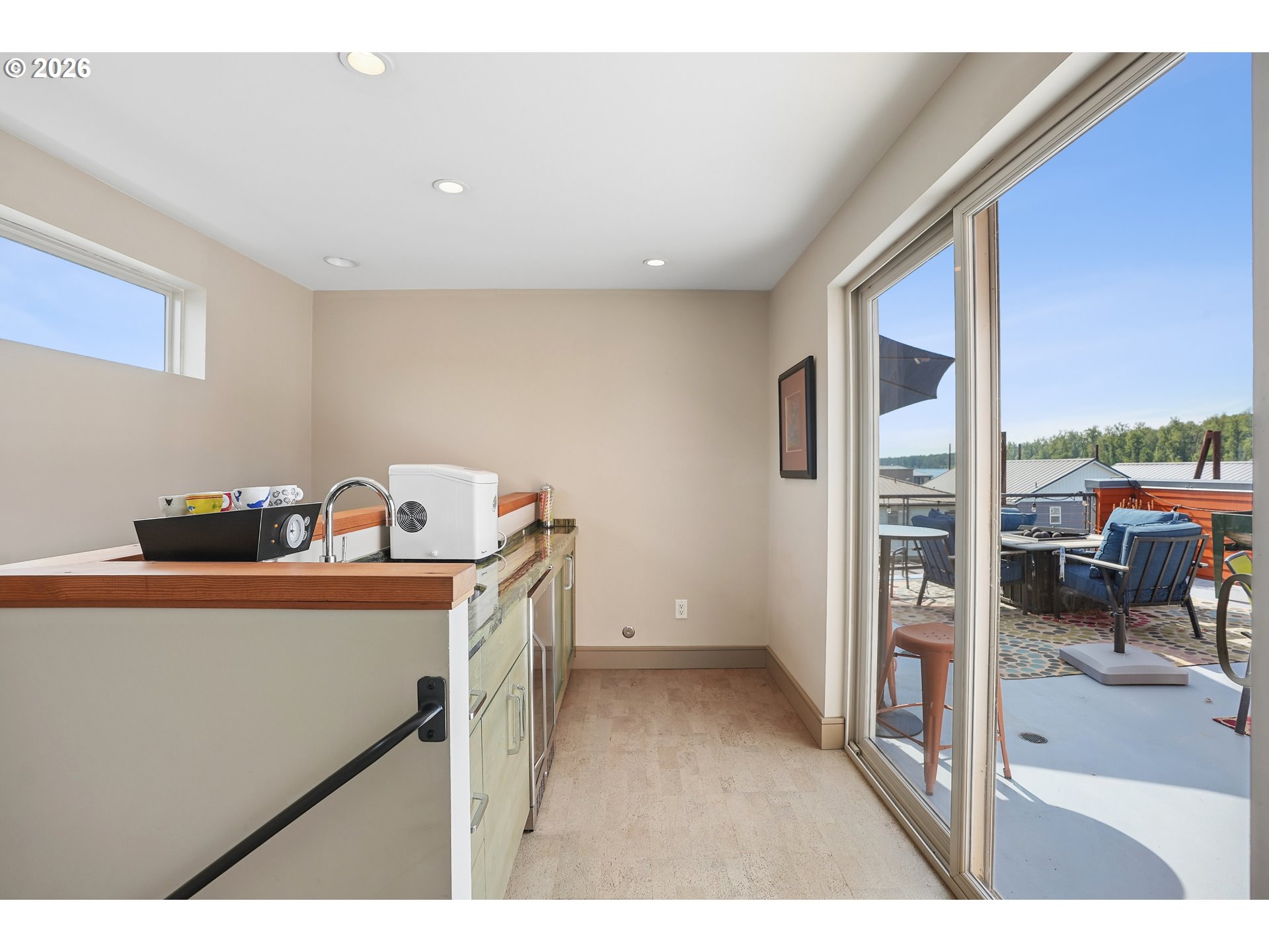 18525 Ne Marine Dr D-2 Property Photo 44