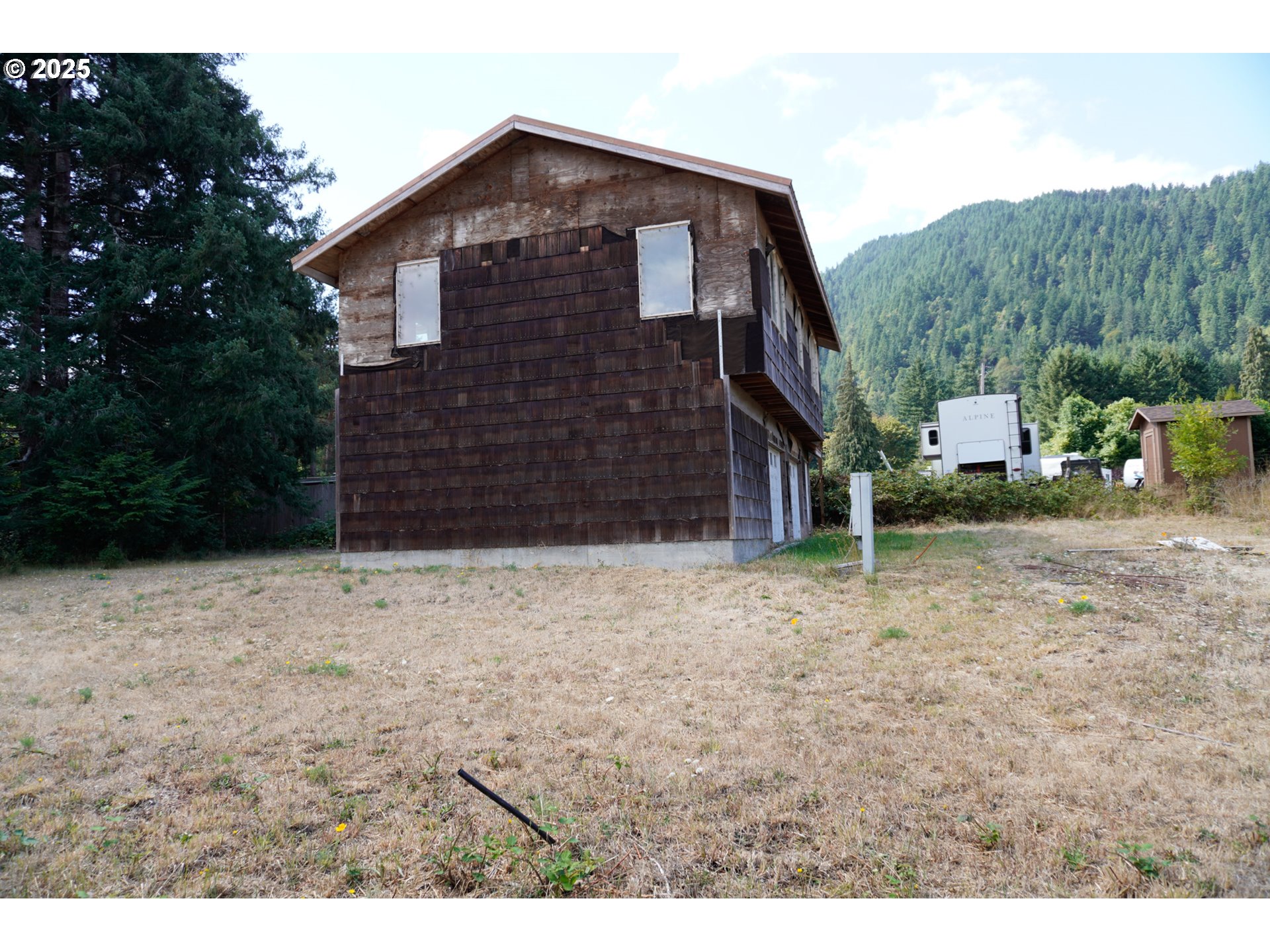 815 E Ave Property Photo 2