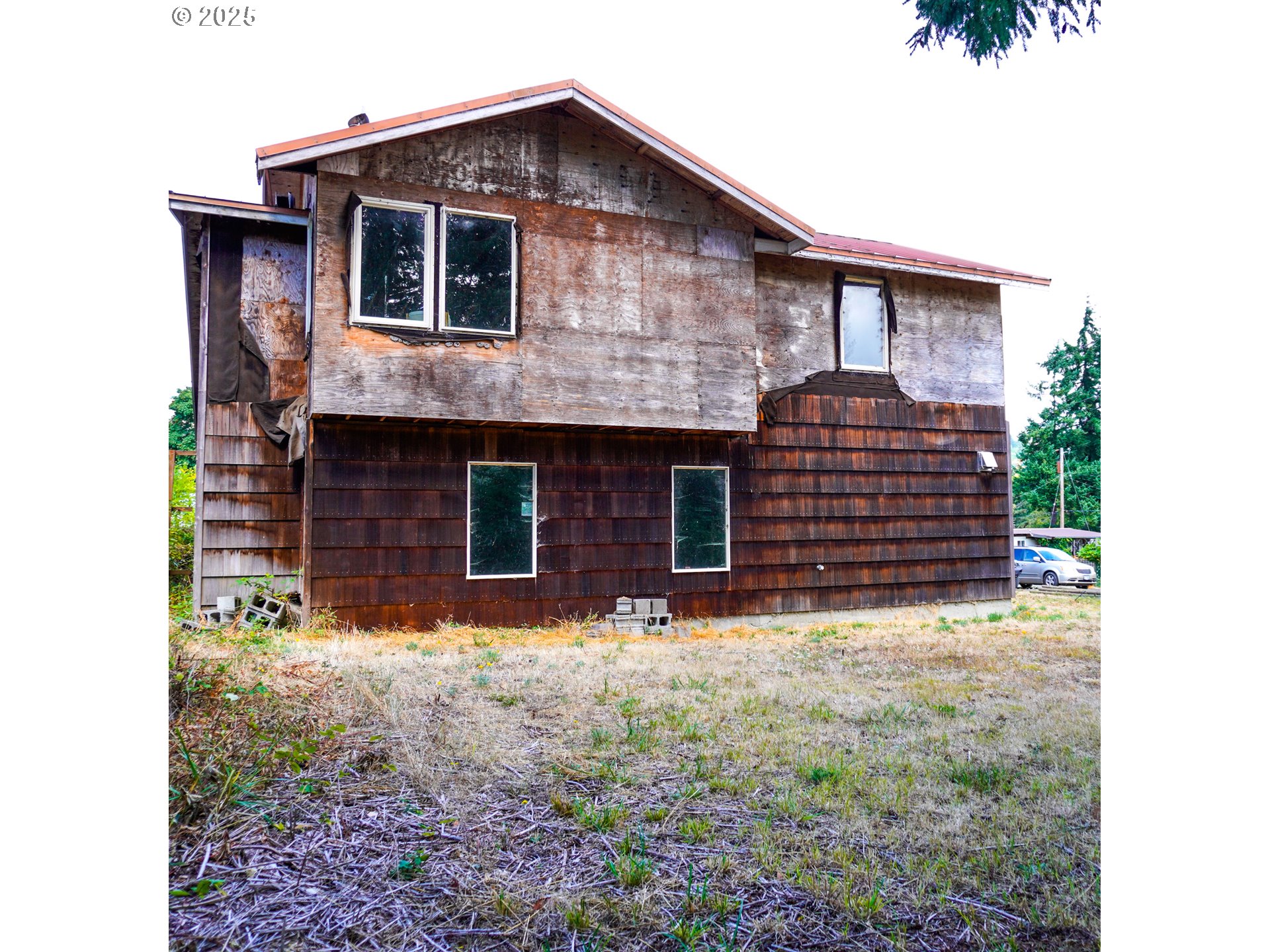 815 E Ave Property Photo 4
