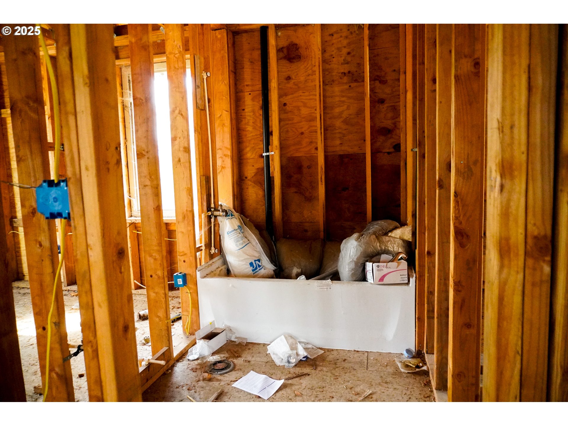 815 E Ave Property Photo 16
