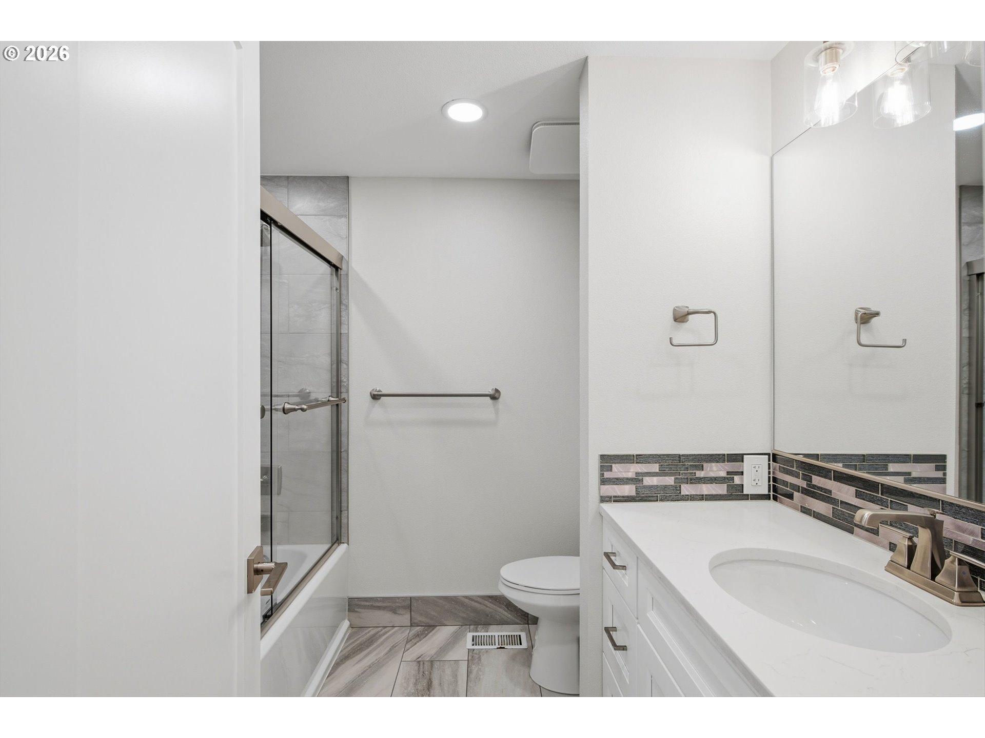 21 Touchstone Property Photo 32