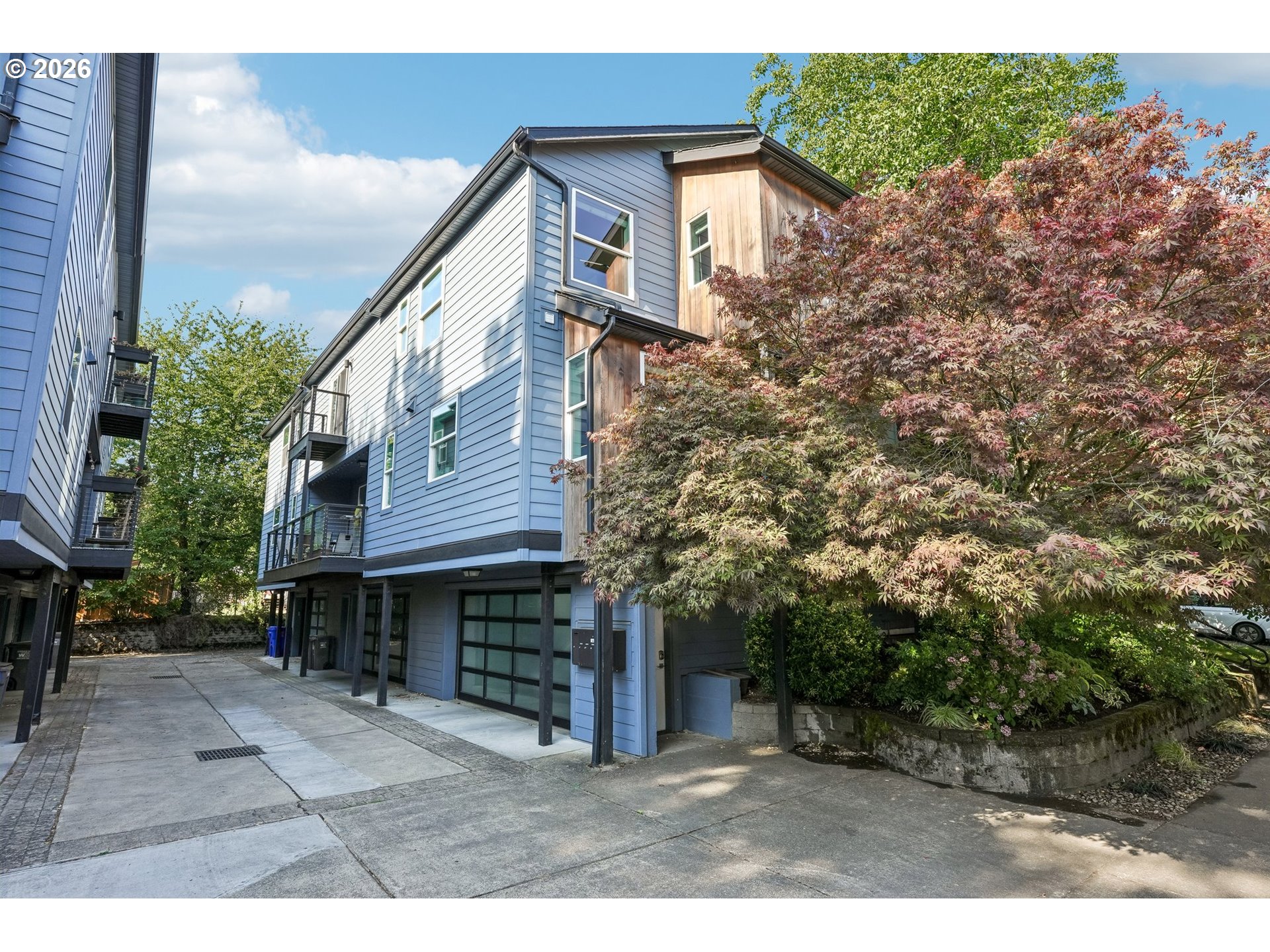 223 Ne Ivy St A Property Photo 2