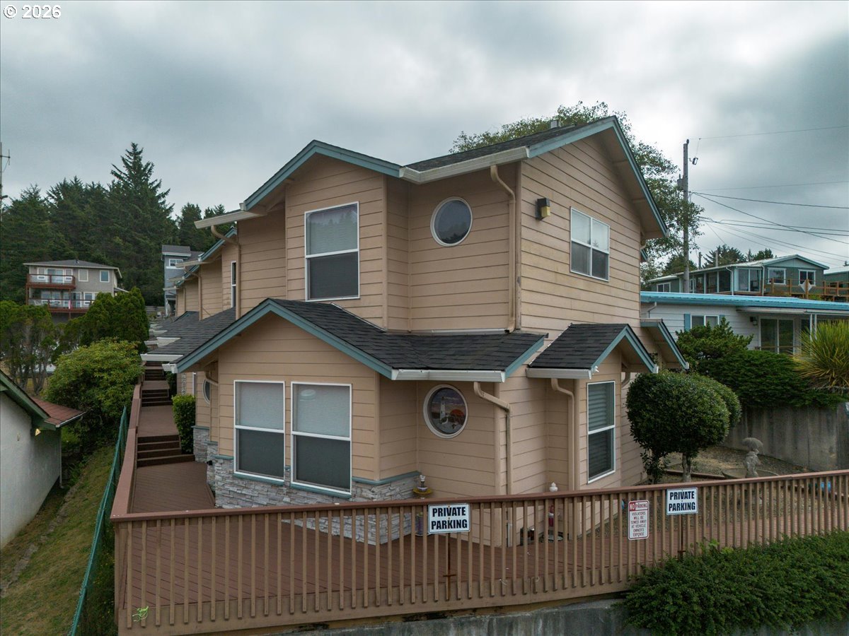 250 Se Coast Guard Dr 1 Property Photo 1