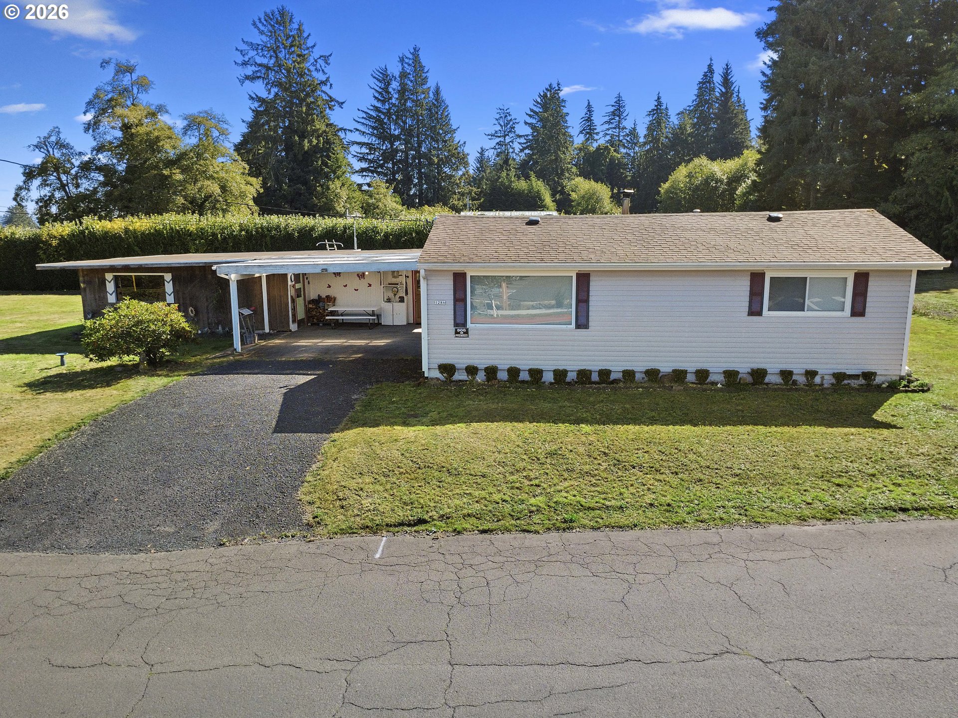 1286 Se Jetty Ave Property Photo 1