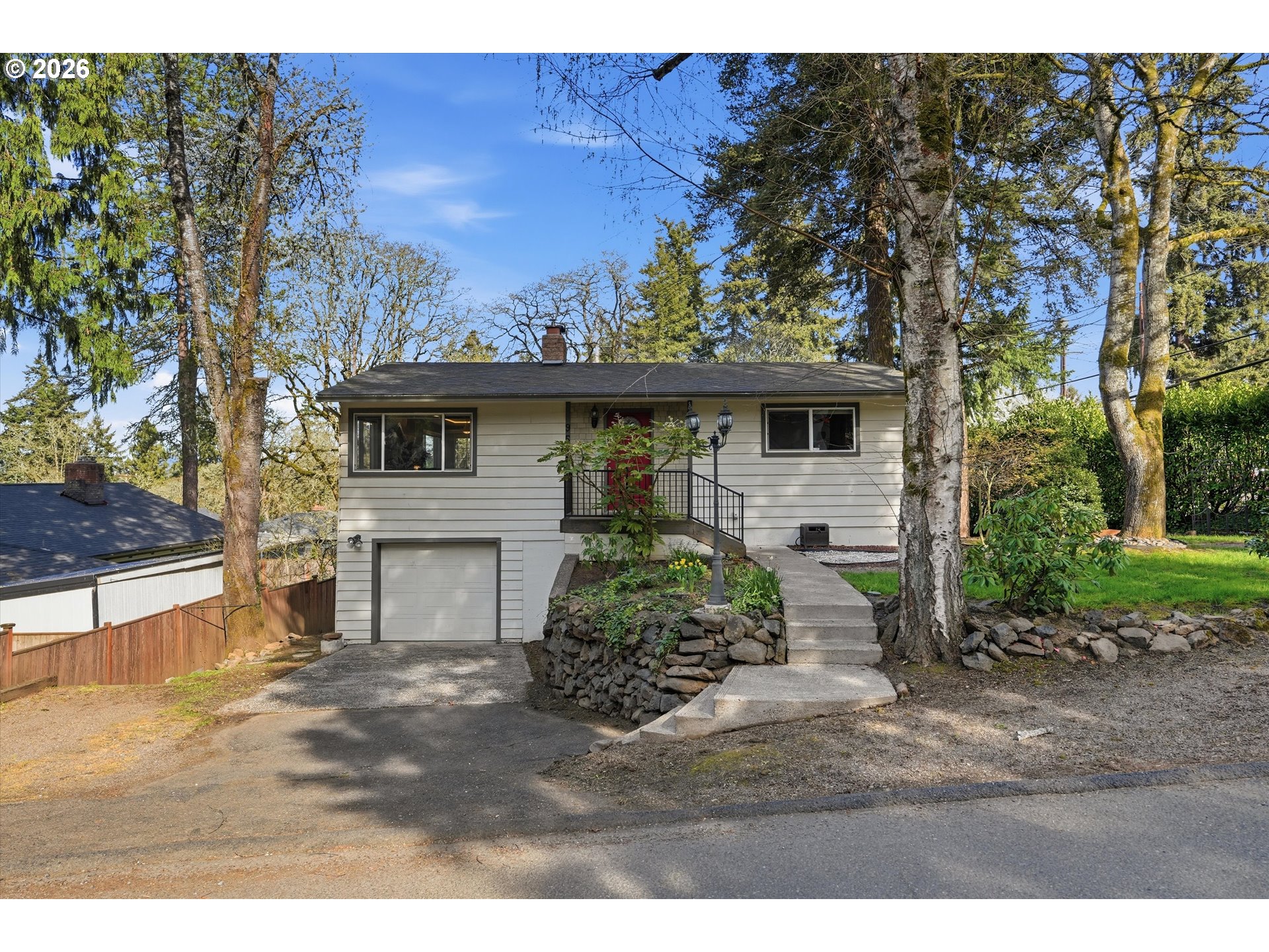 959 Lee St Property Photo 1