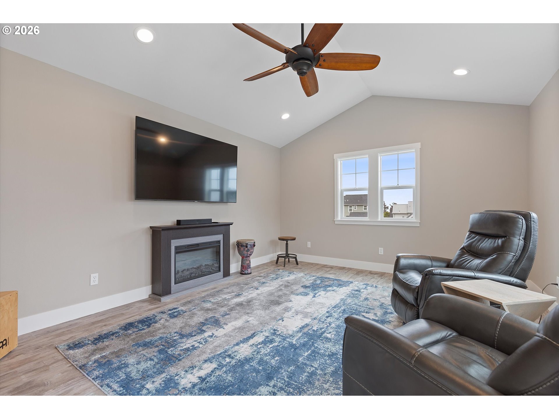 2065 Ne Mulberry Loop Property Photo 16
