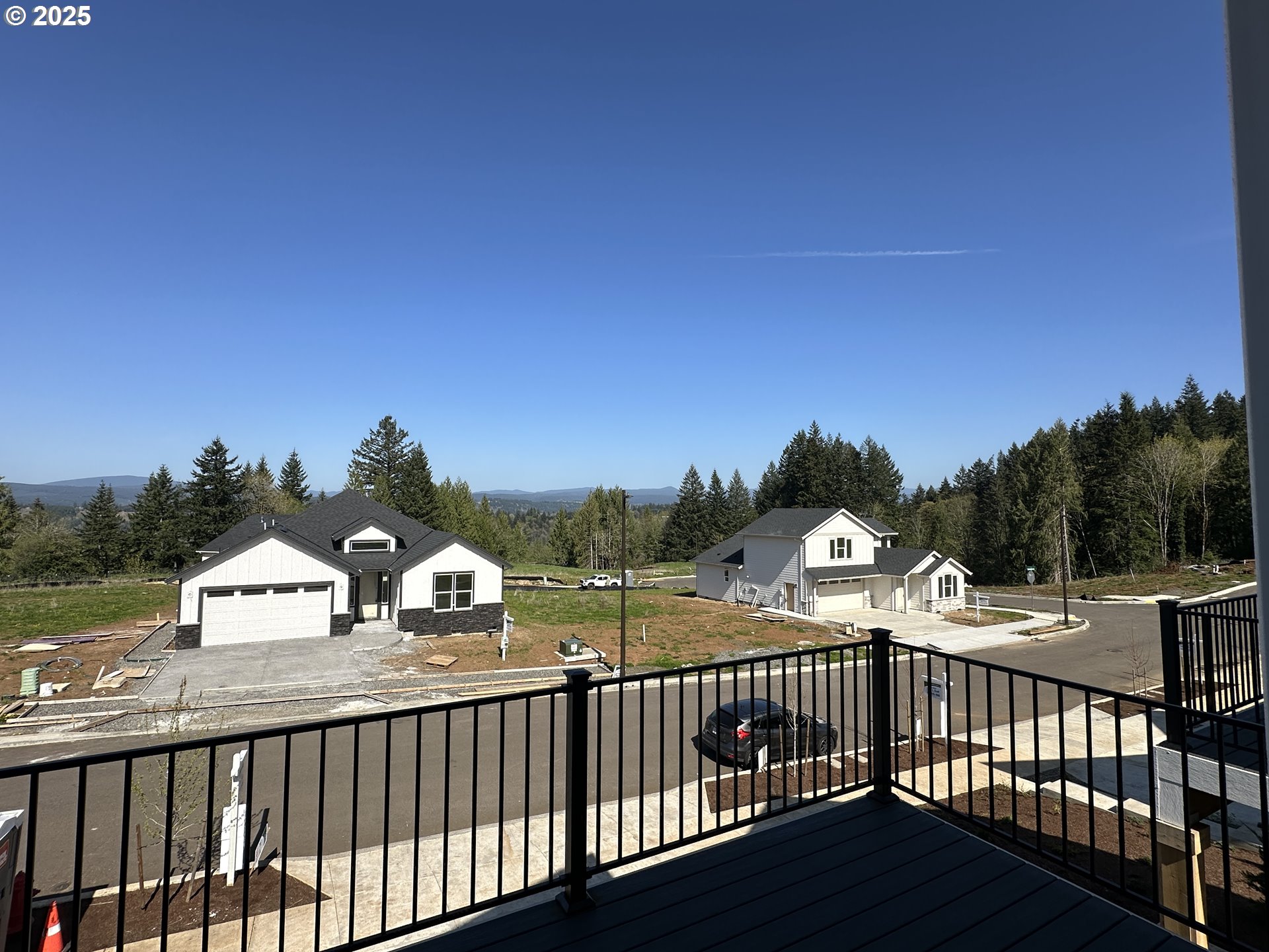 41920 Deschutes Ave Property Photo 2