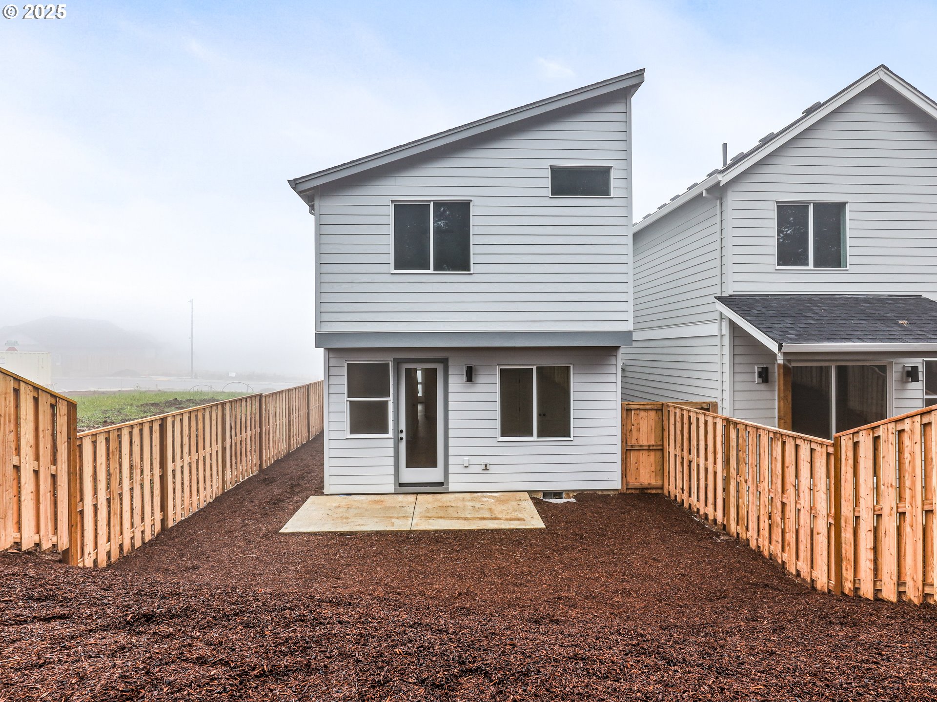 41920 Deschutes Ave Property Photo 35