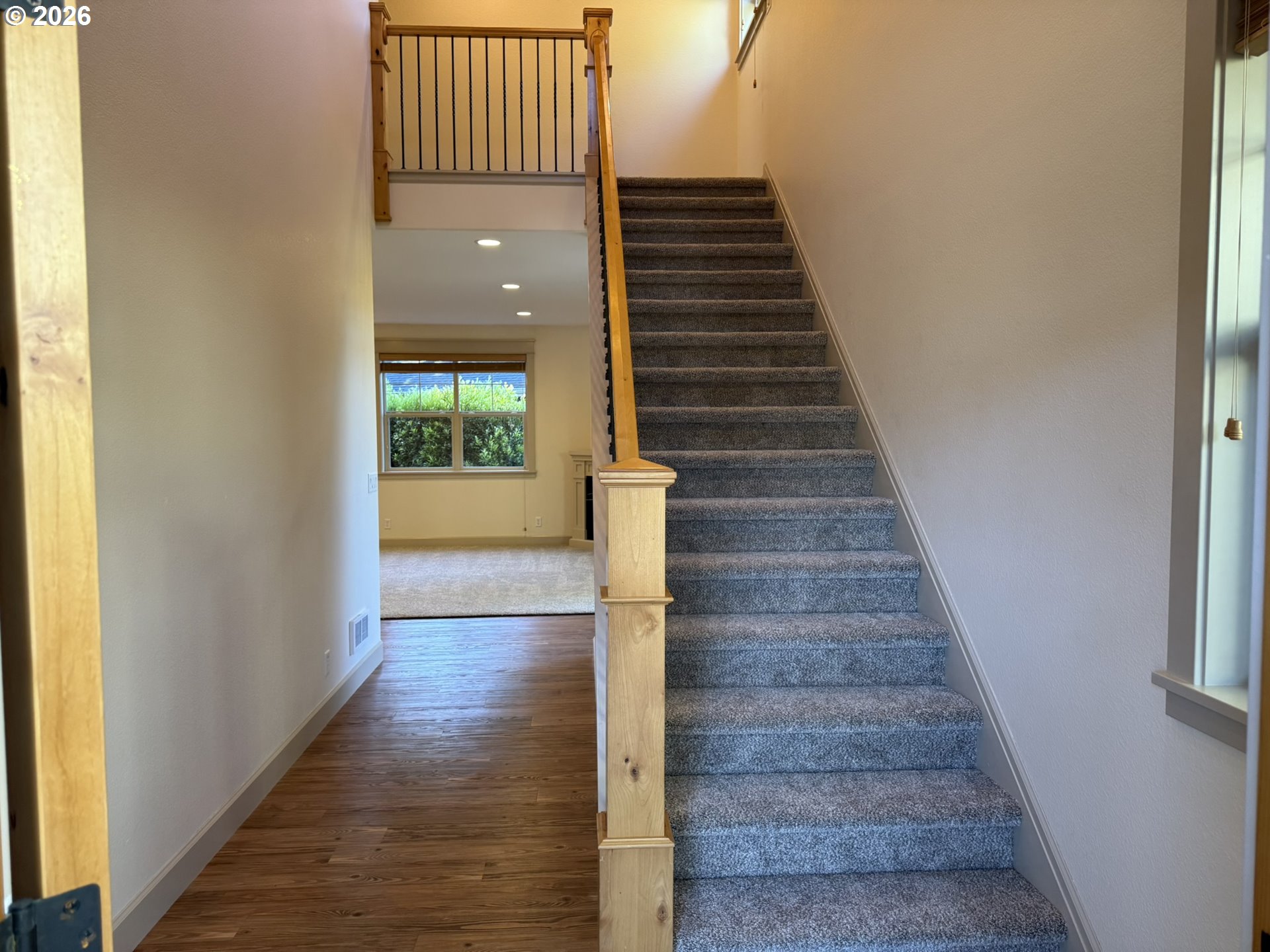 1610 38th Loop Property Photo 9
