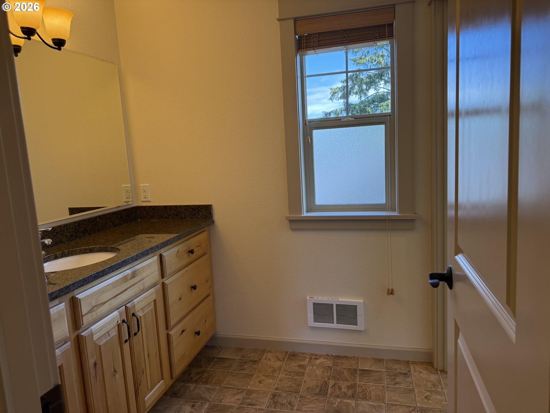 1610 38th Loop Property Photo 24