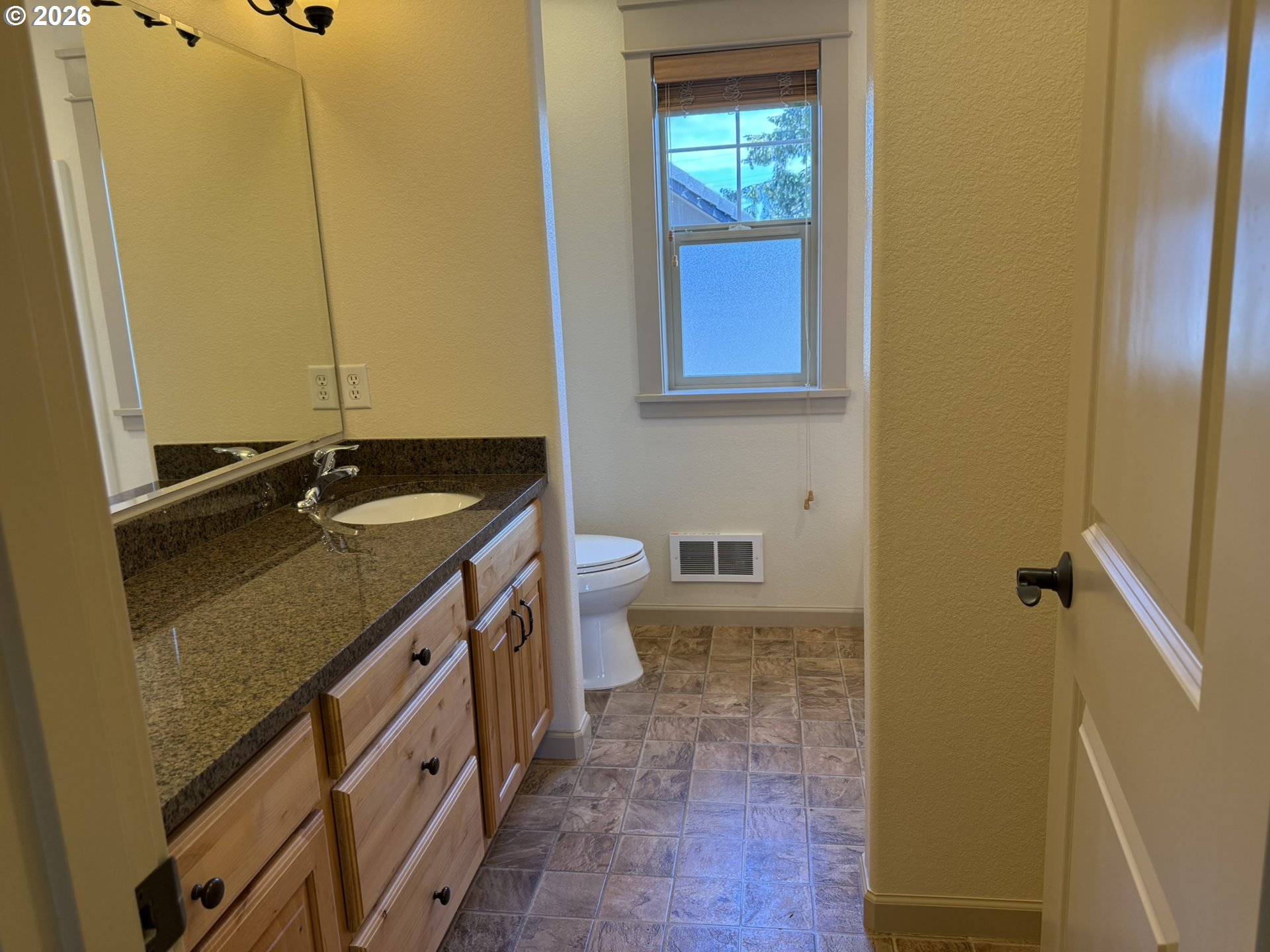 1610 38th Loop Property Photo 29