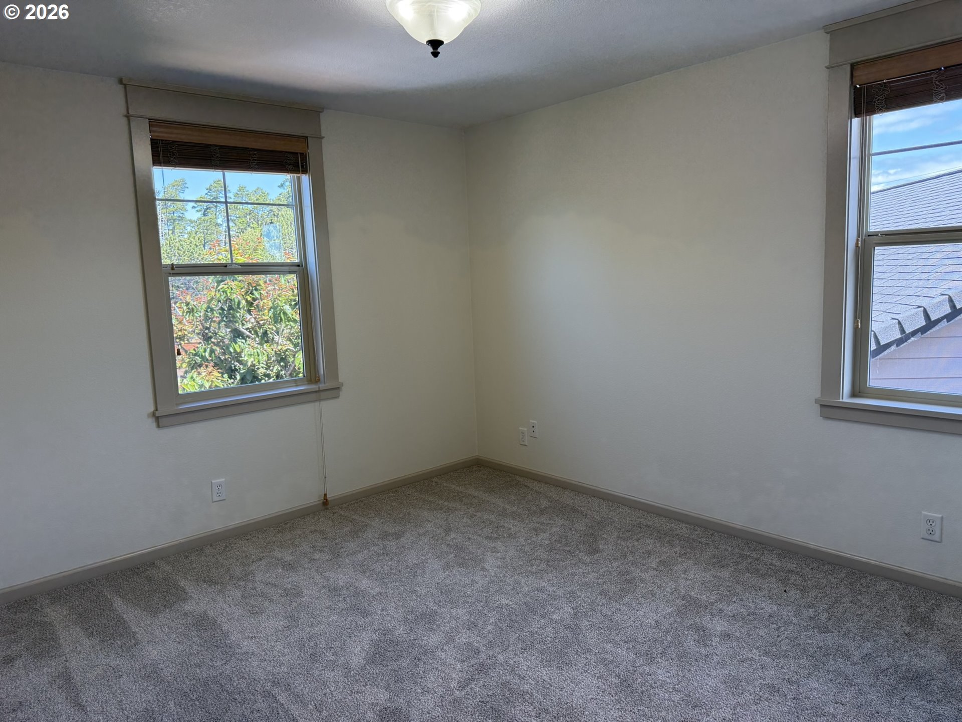 1610 38th Loop Property Photo 34