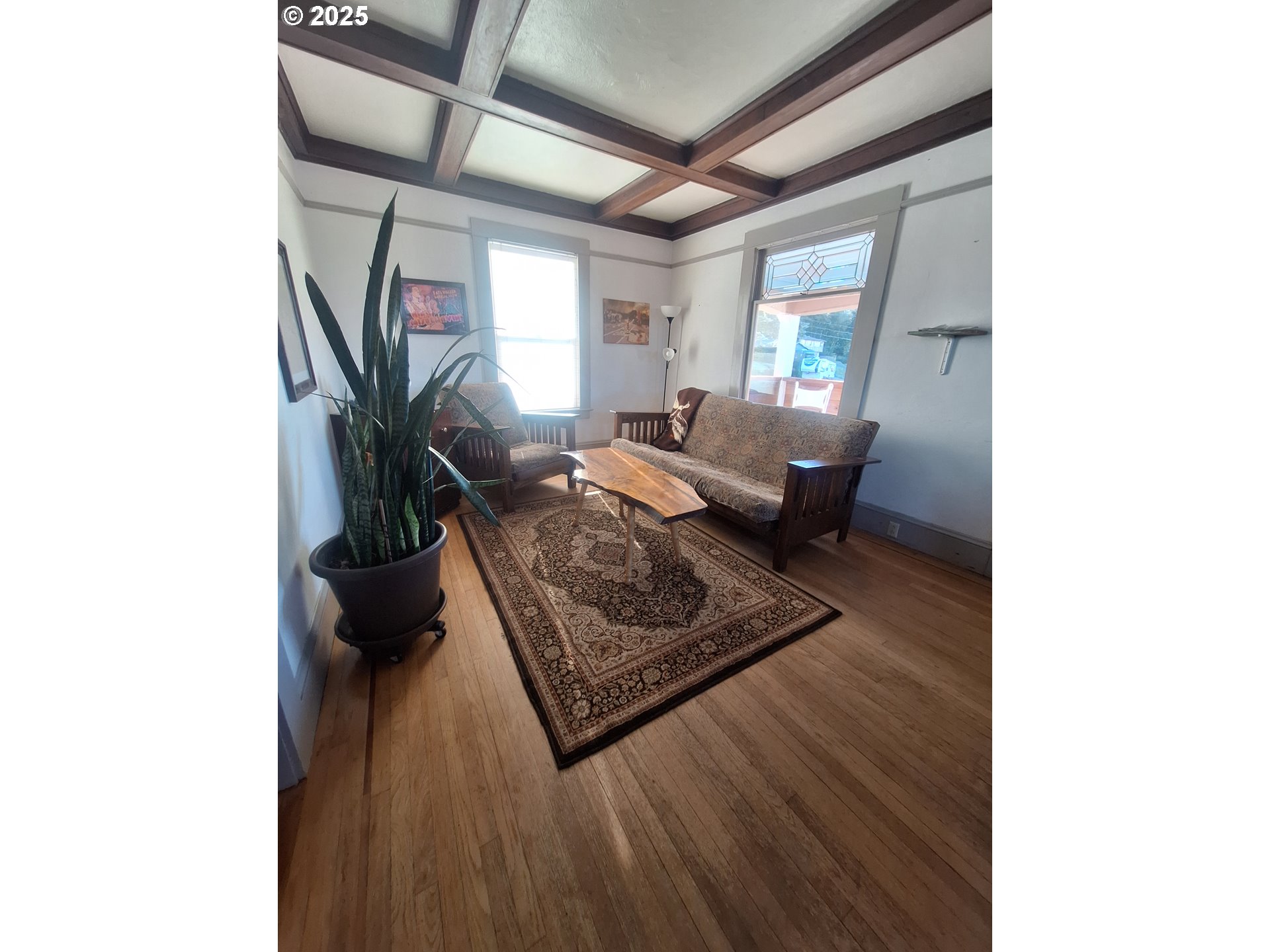 175 S 6th St Property Photo 3