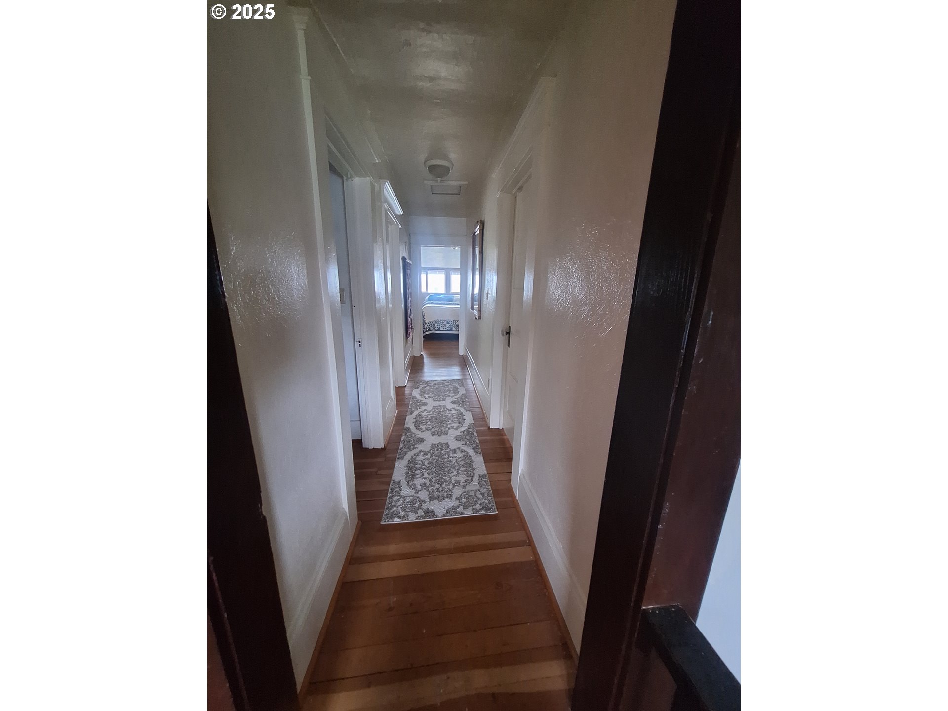 175 S 6th St Property Photo 17