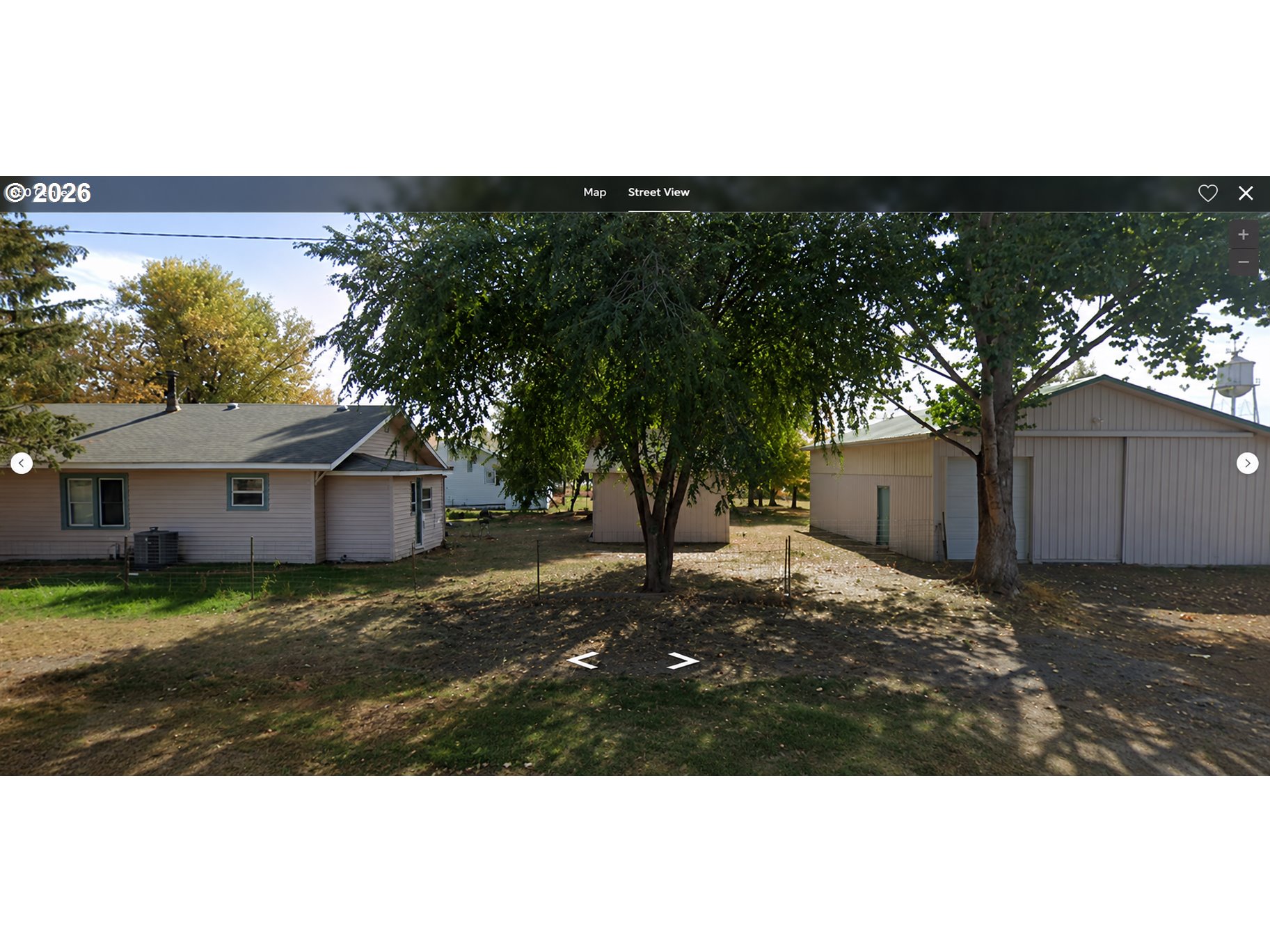 395 Center St Property Photo 5