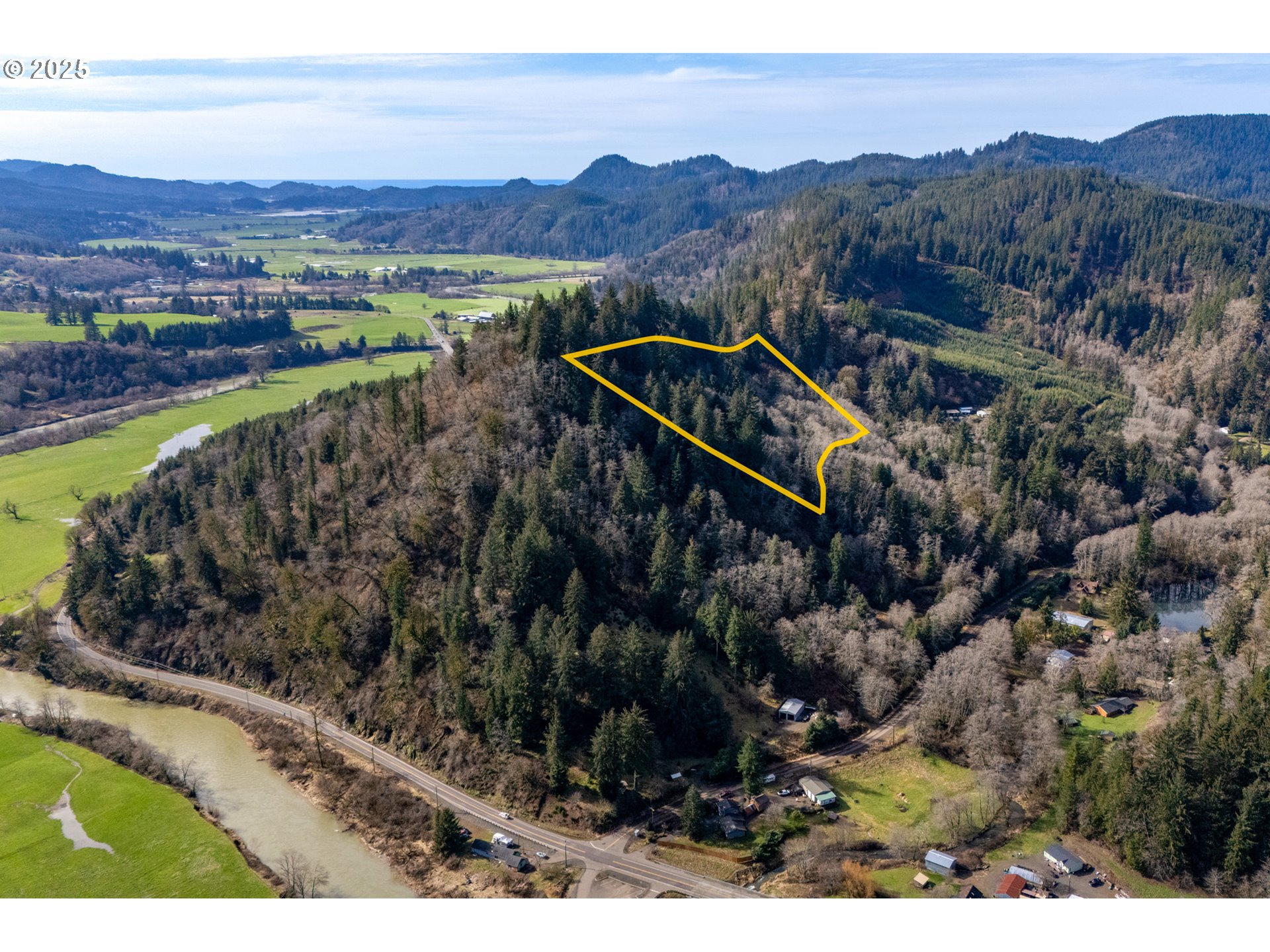 Farmer Creek Rd 1000 Property Photo 8