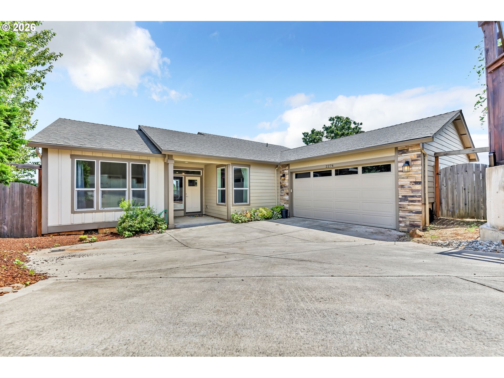 2274 Genesis Ct Se Property Photo 1