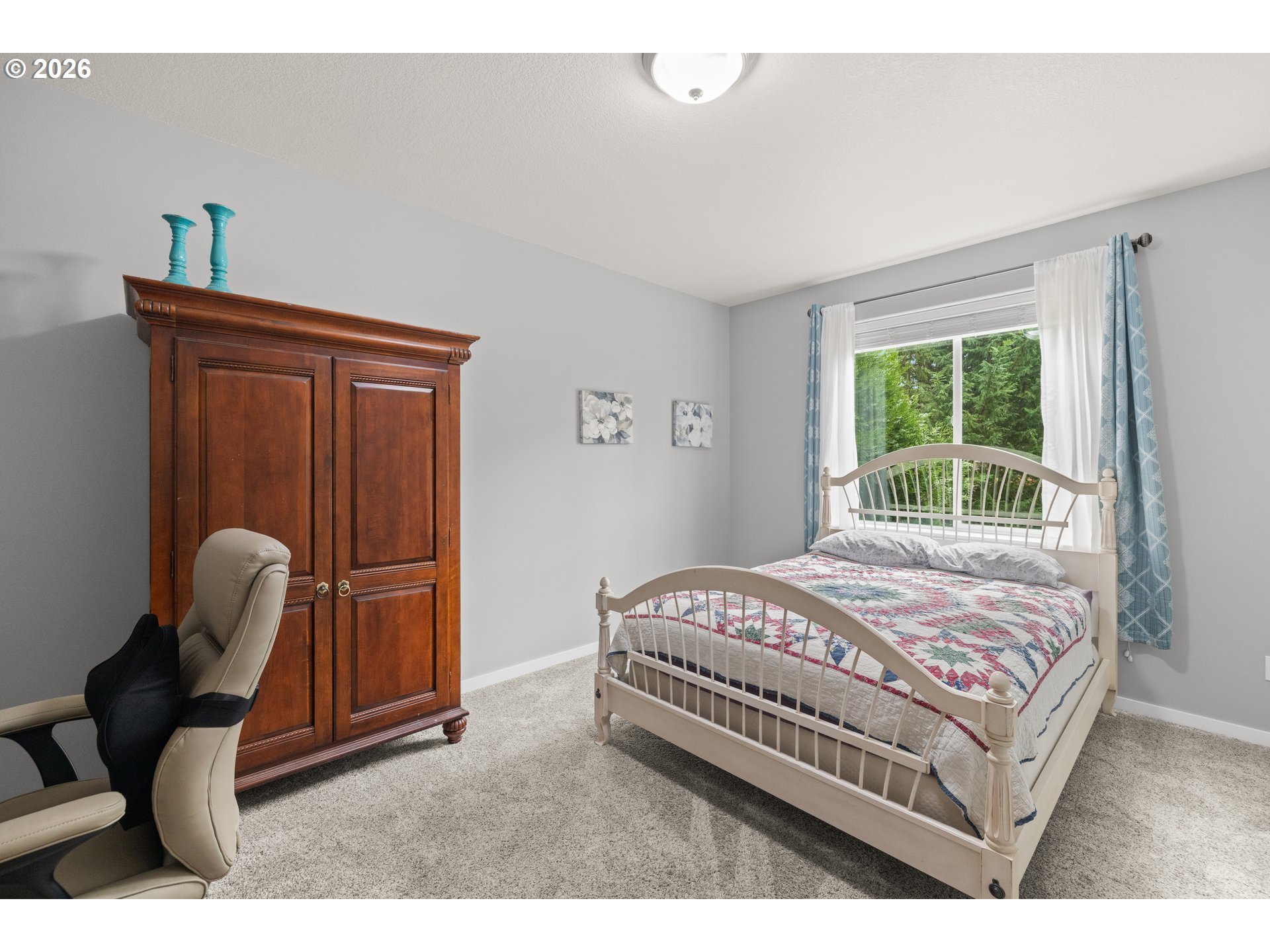 906 36th Pl Property Photo 16
