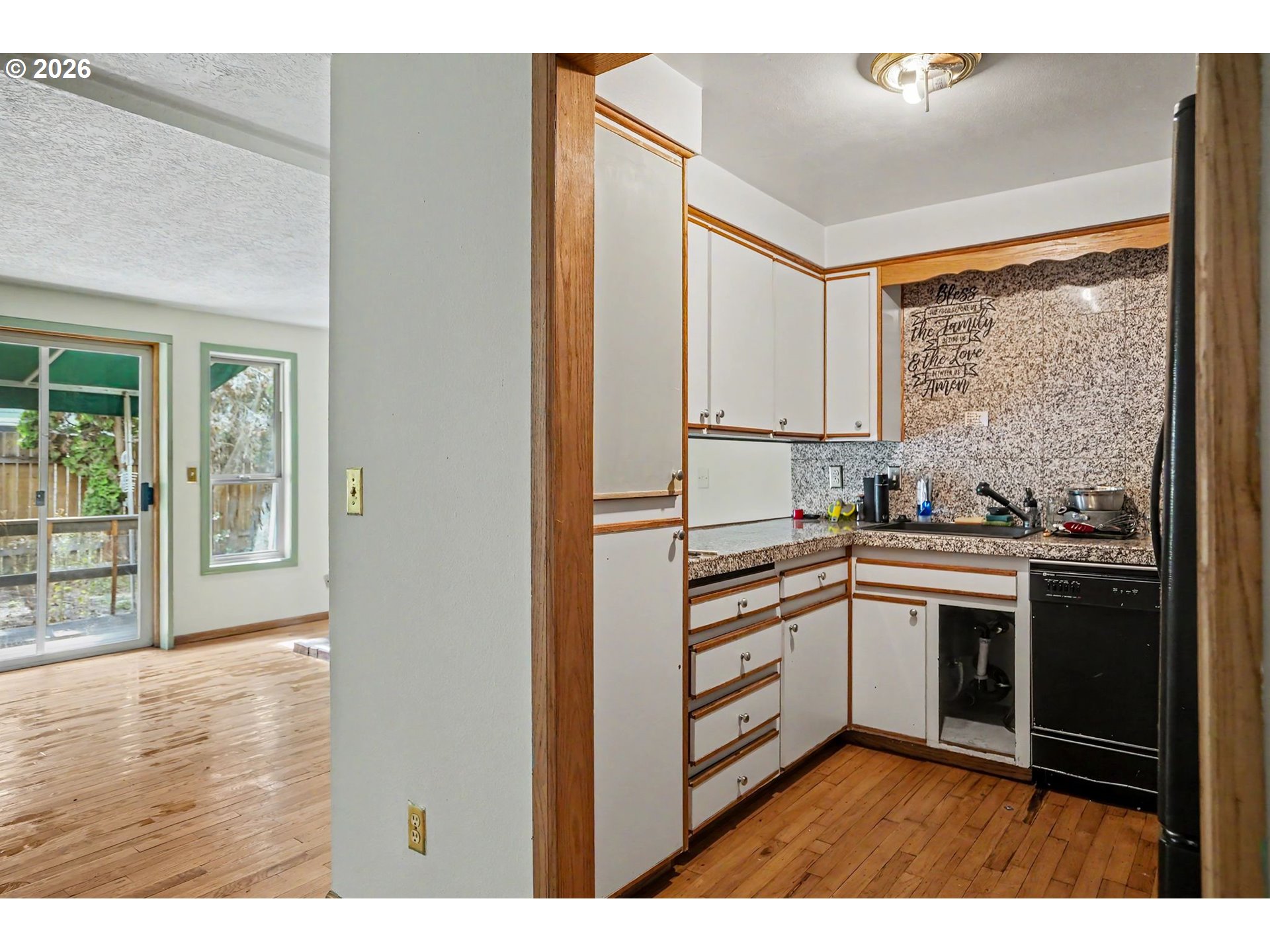 3776 Ne Auburn Rd Property Photo 9